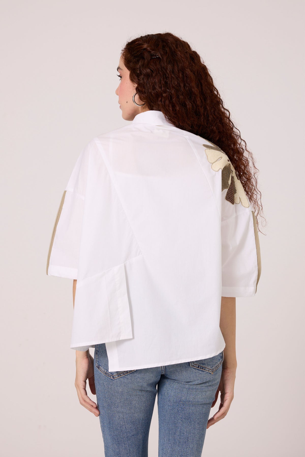 Leo Applique Bright White Shirt
