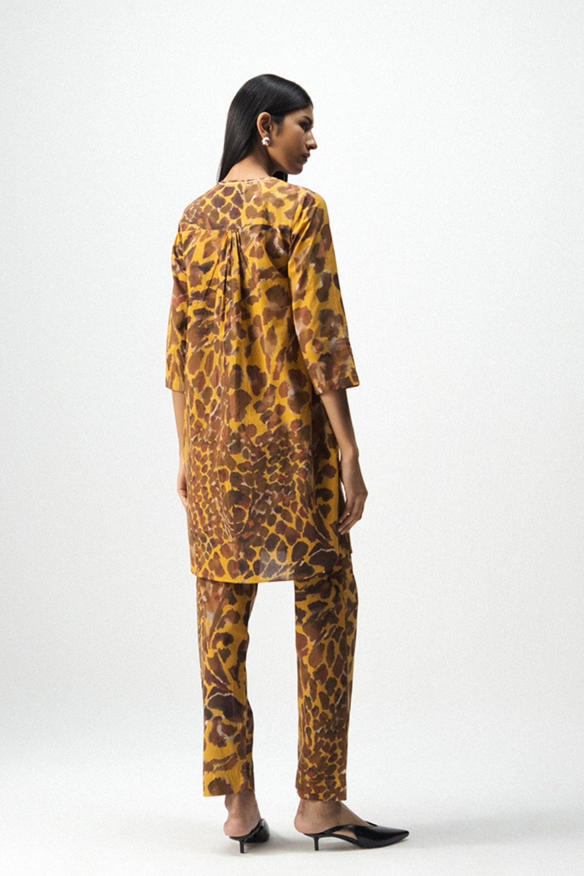 Chitara Short Kurta Set