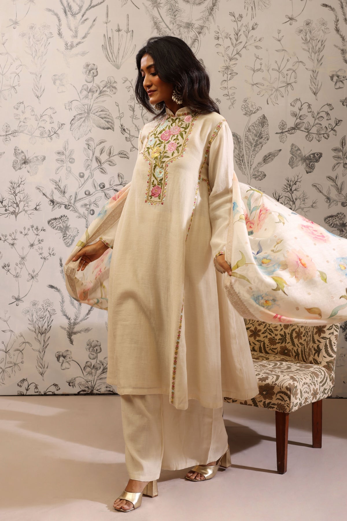 Paatala White Kurta Set