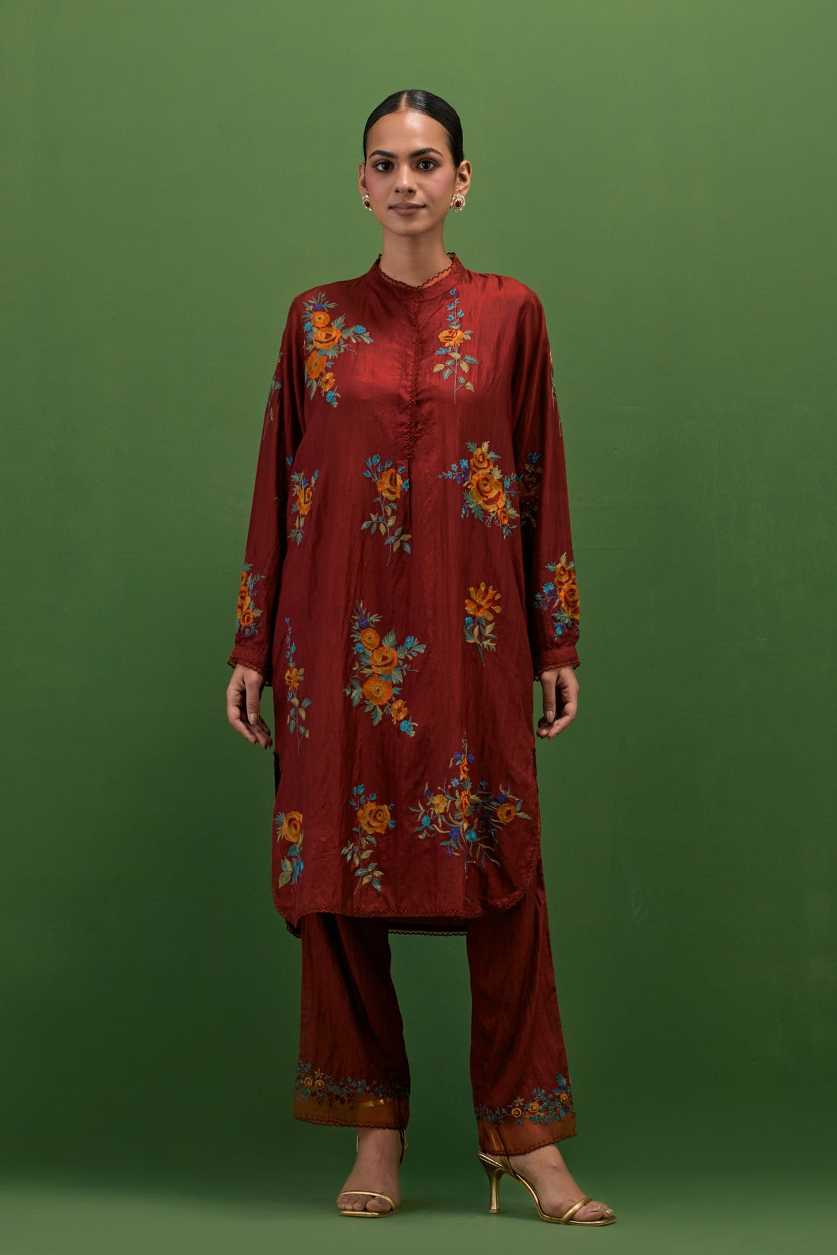 Wood Rose Embroidery Kurta Set