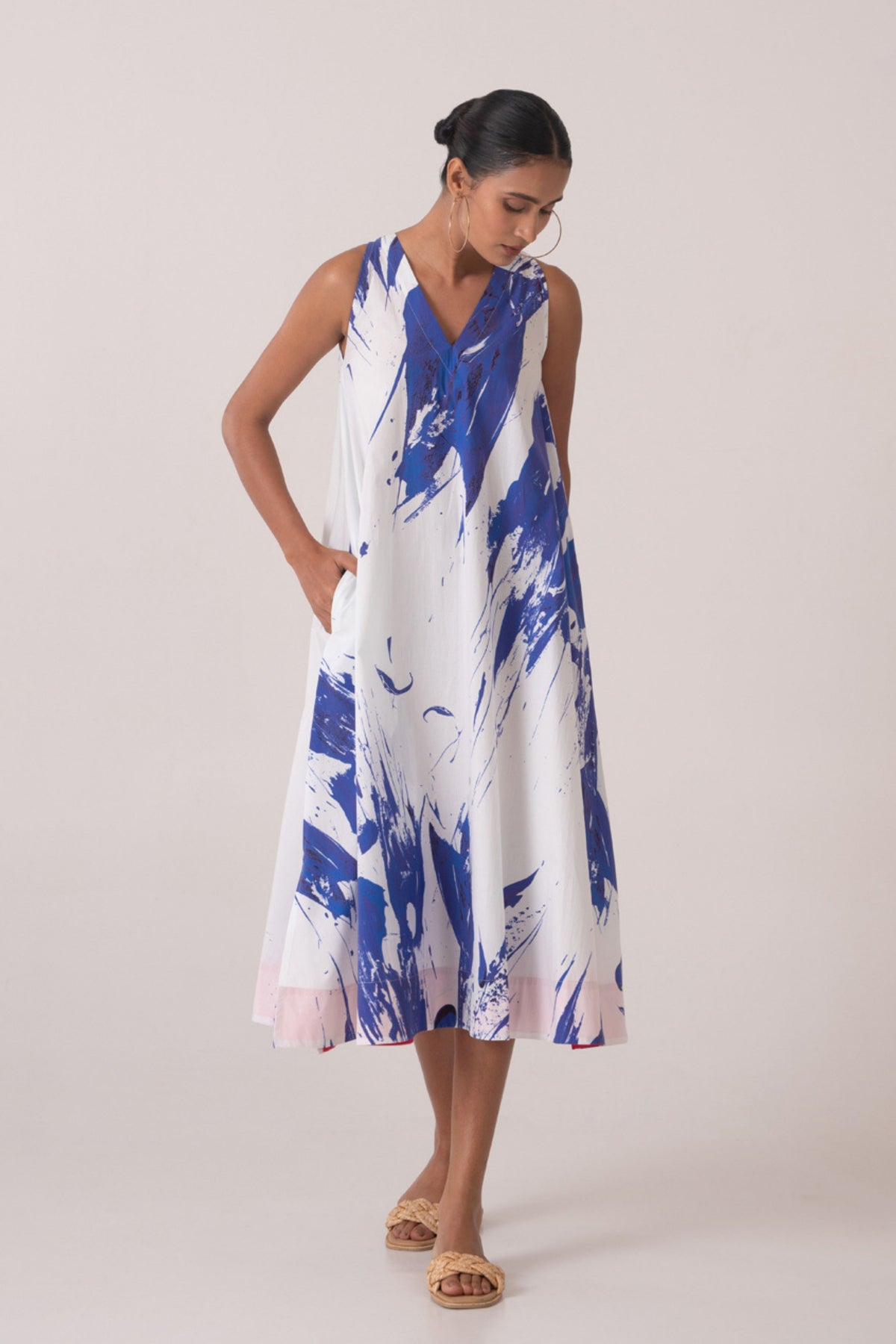 Lady White Blue Dress