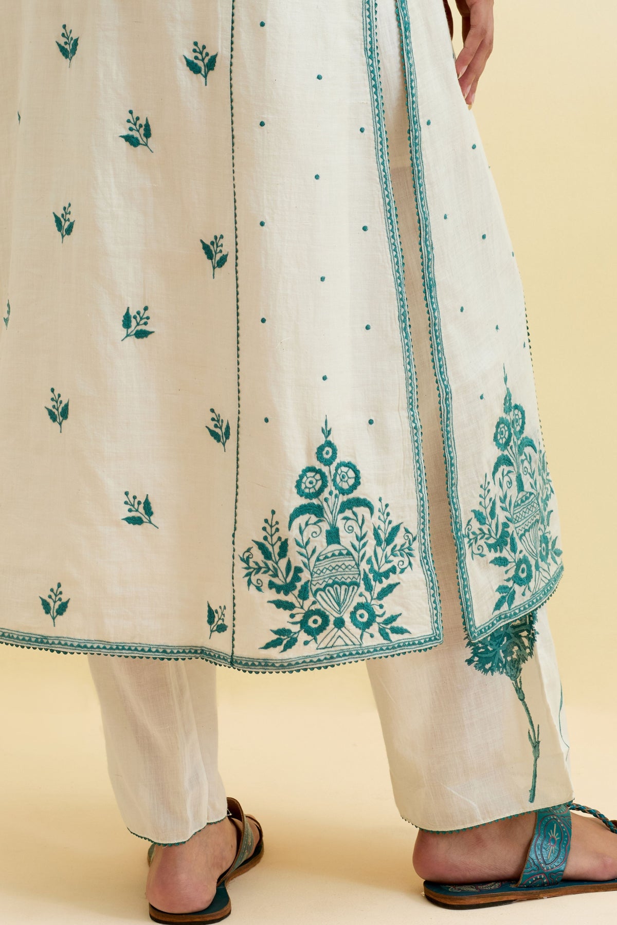 Ivory Kalidar Kurta Set