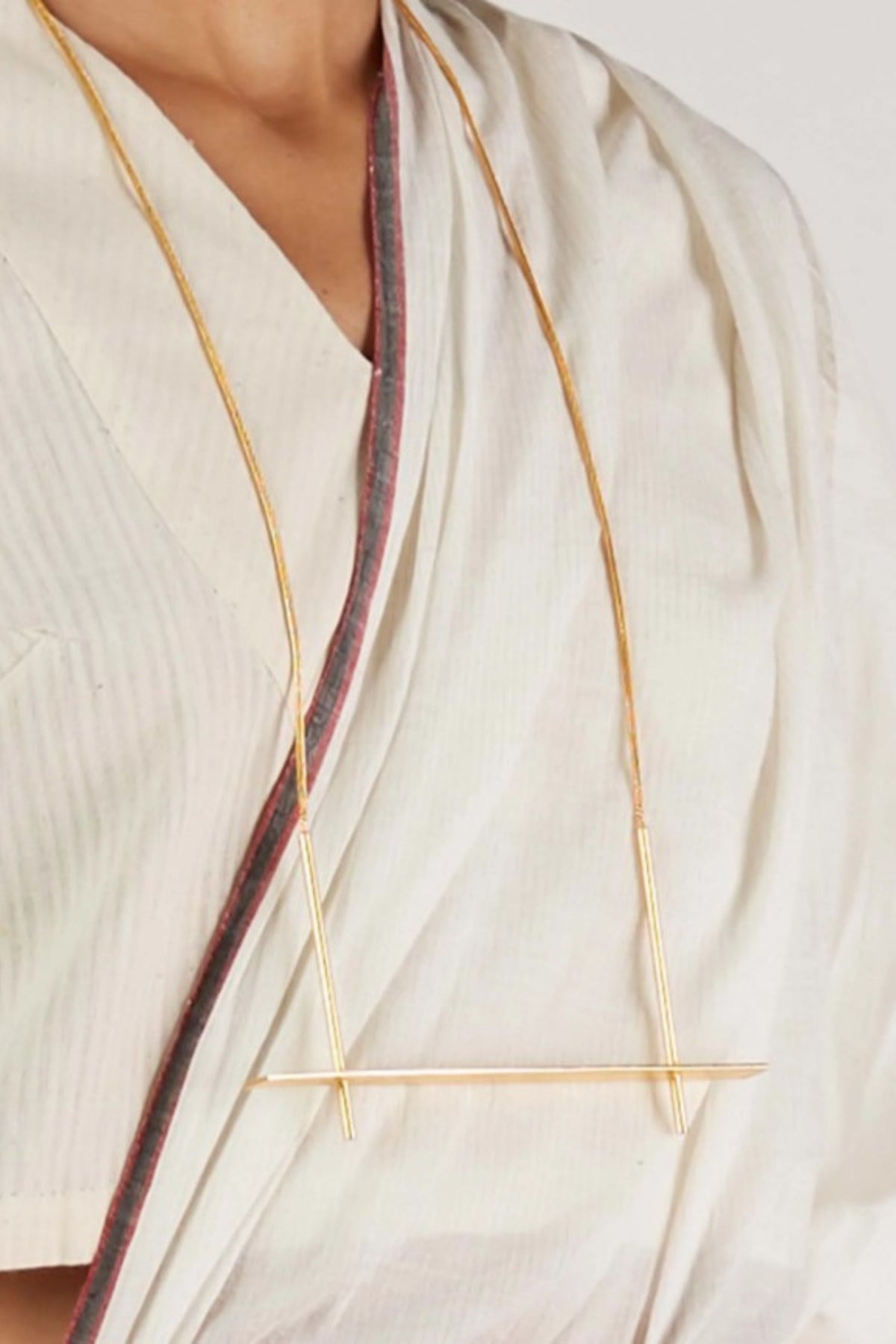 Oscillate Golden Necklace