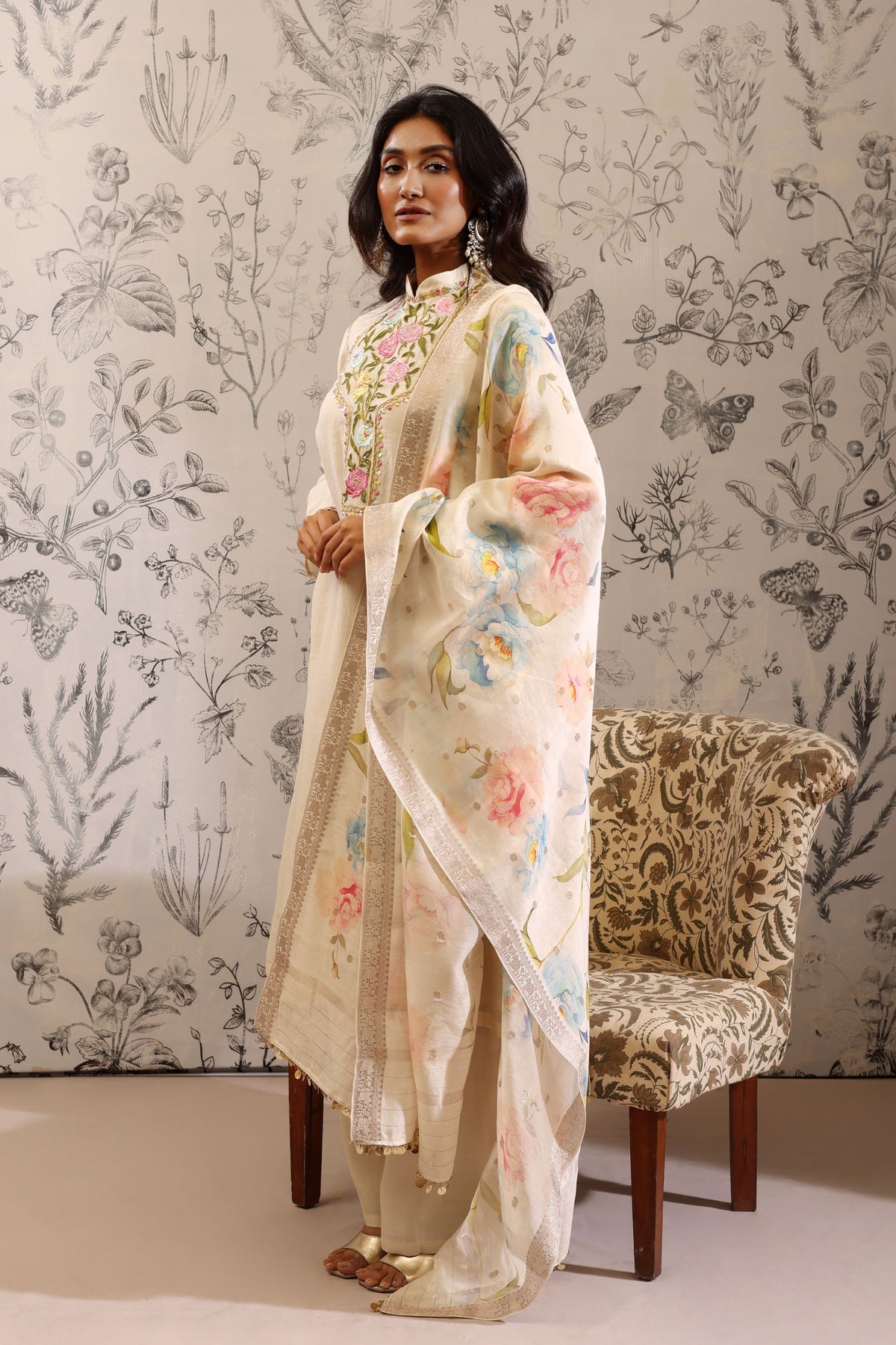 Paatala White Kurta Set
