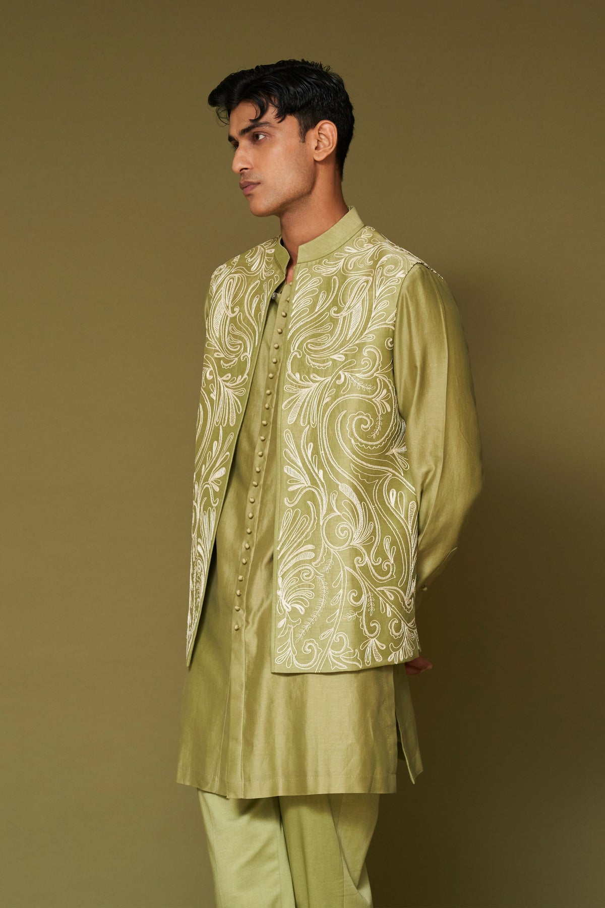 Pistachio Dori Embroidered Bundi Set