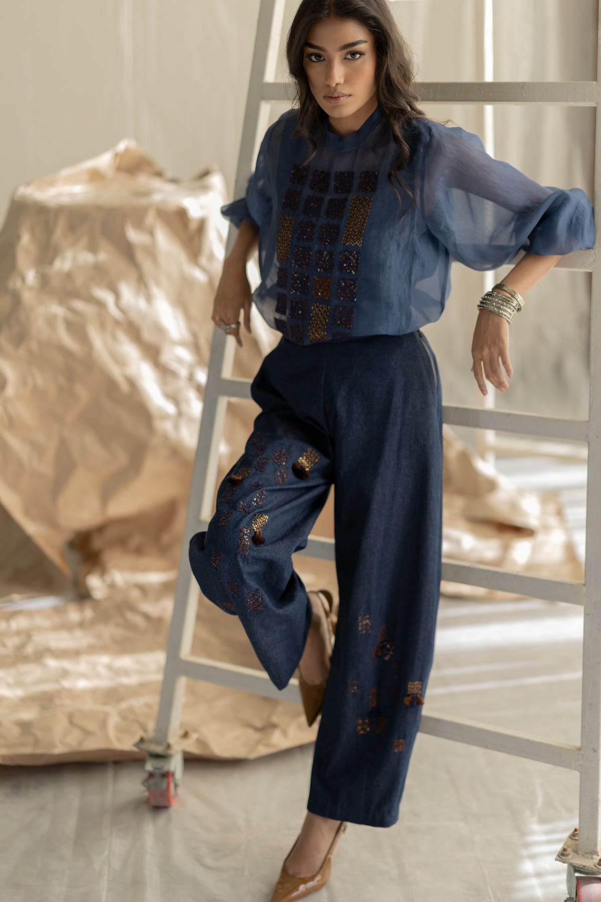 Barrel Fit Embroidered Denim Pant