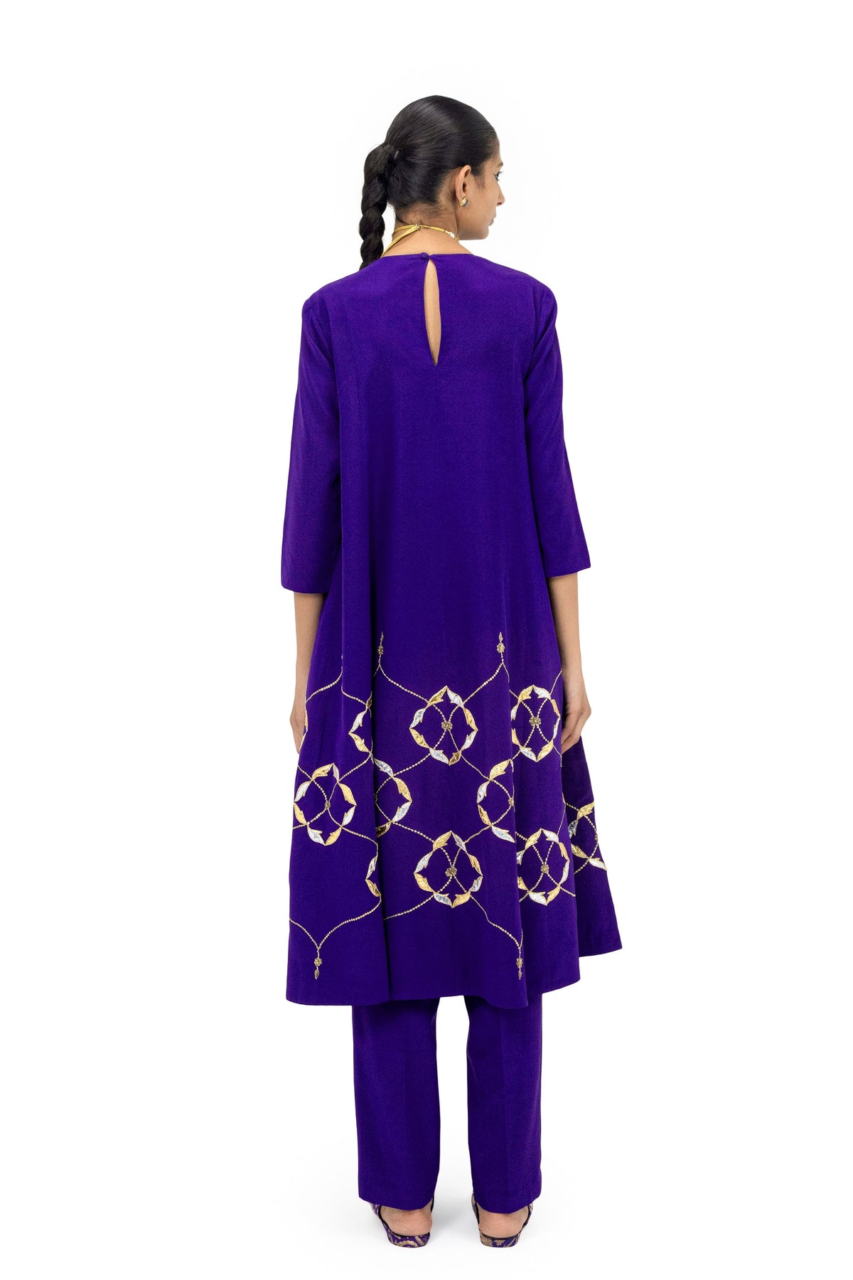 Urwahi Nadbai Kurta And Pants