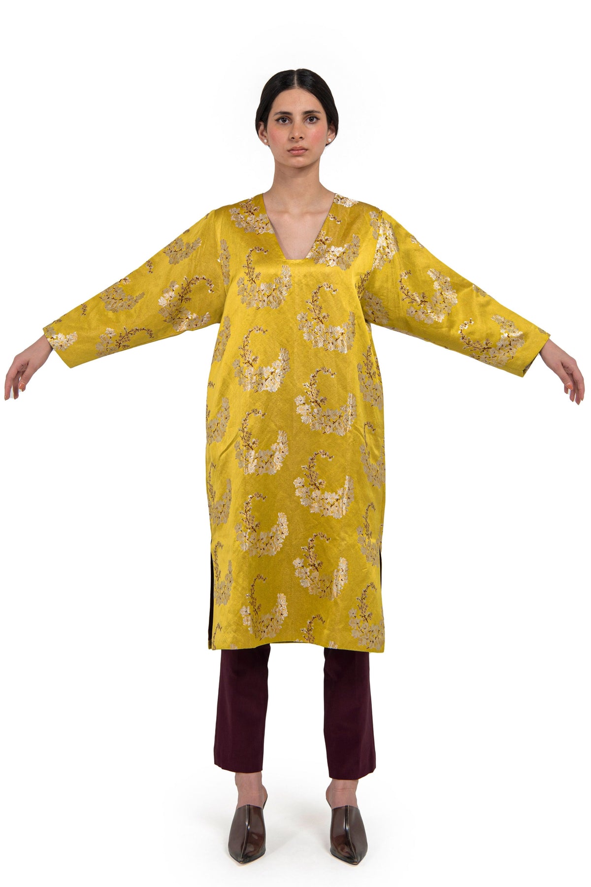 Mizuki &amp; Varga Yellow  Kurta Set