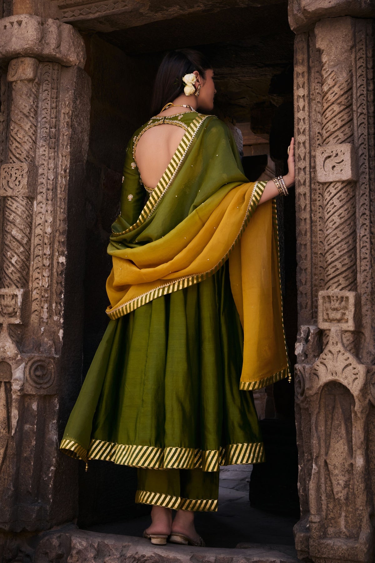 Zoha Anarkali Set