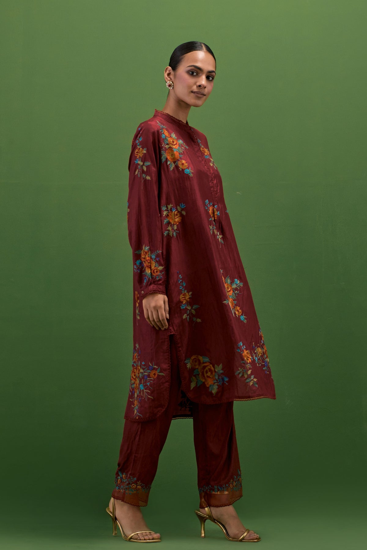 Wood Rose Embroidery Kurta Set