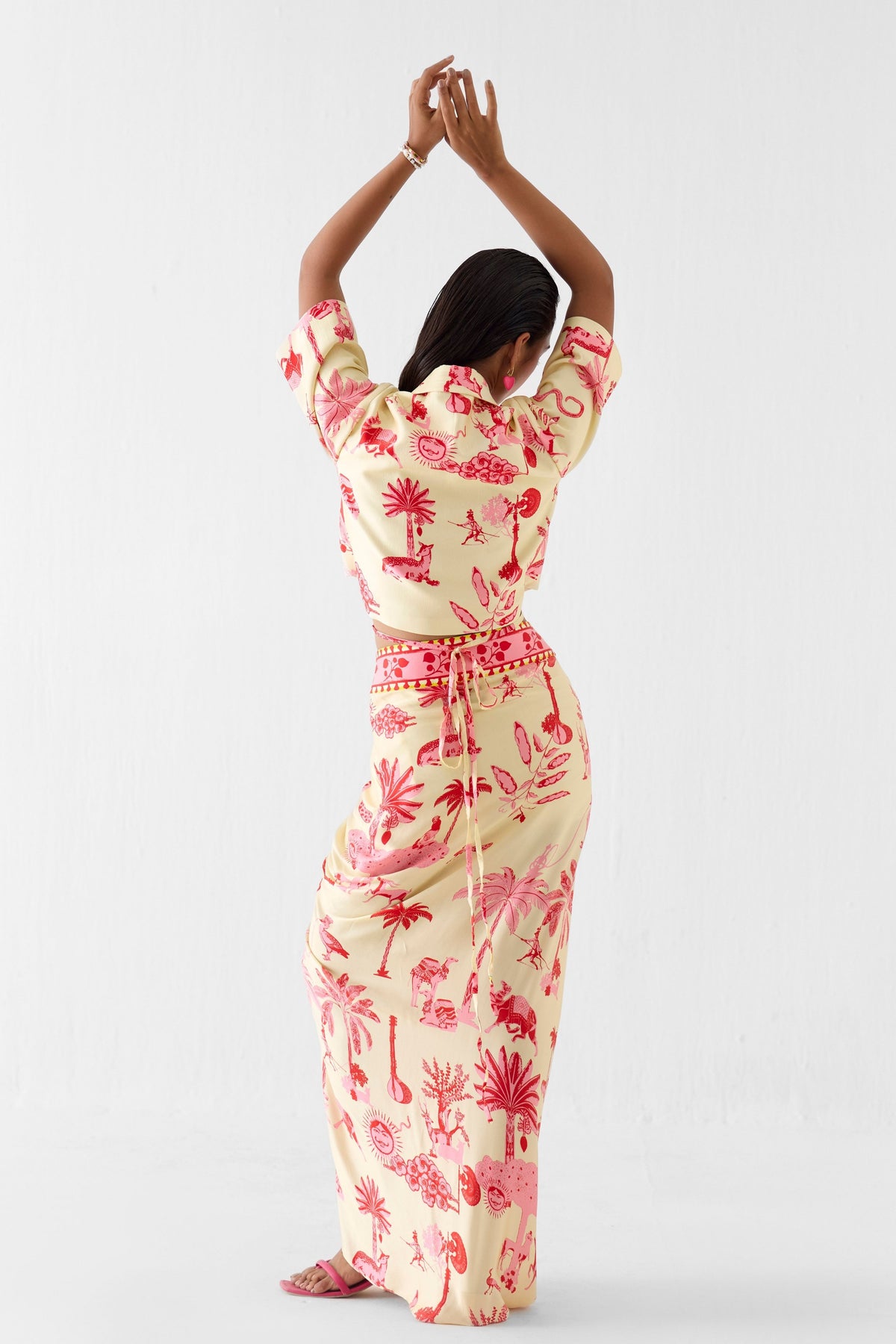 Sawai Crop Blazer Set