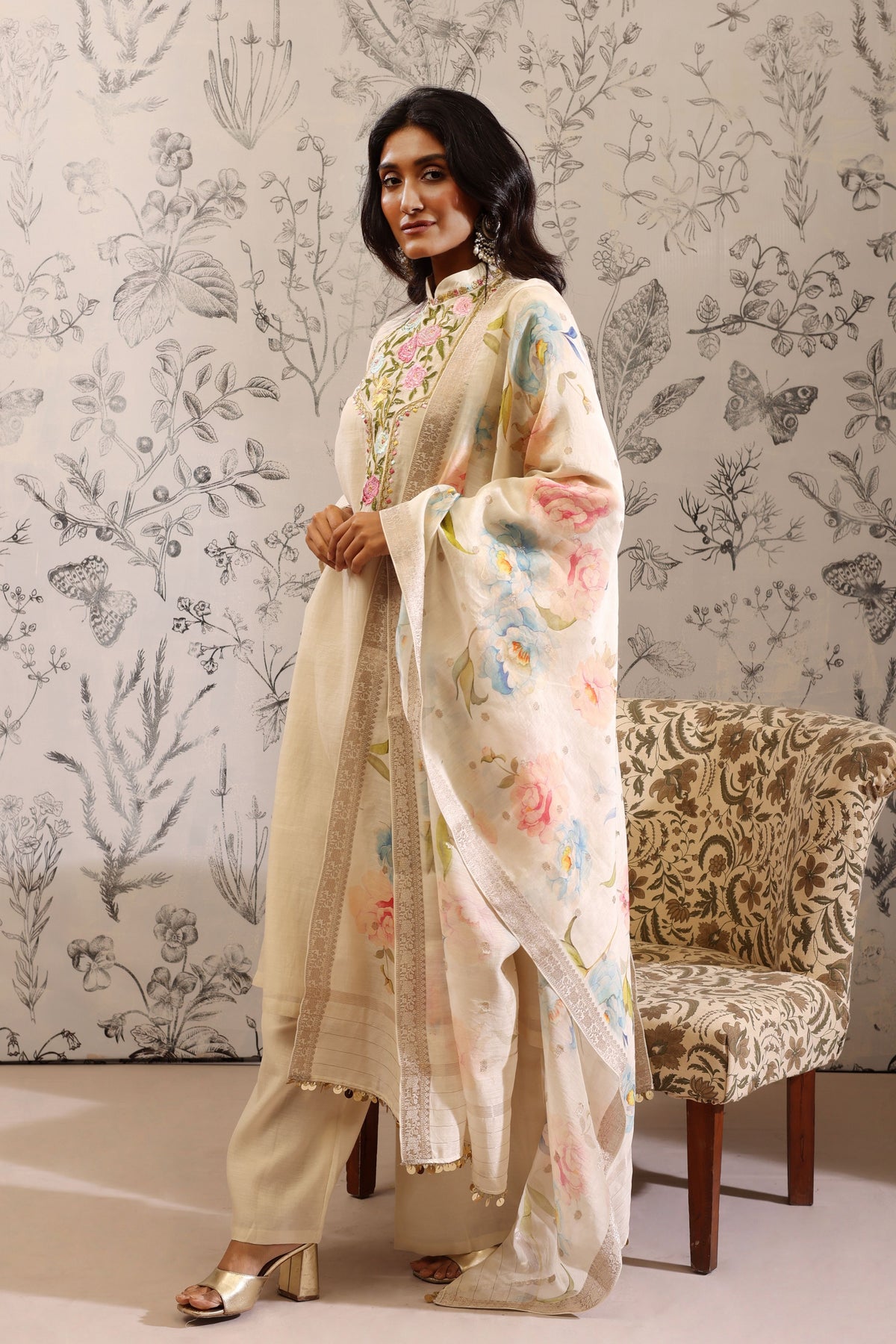 Paatala White Kurta Set