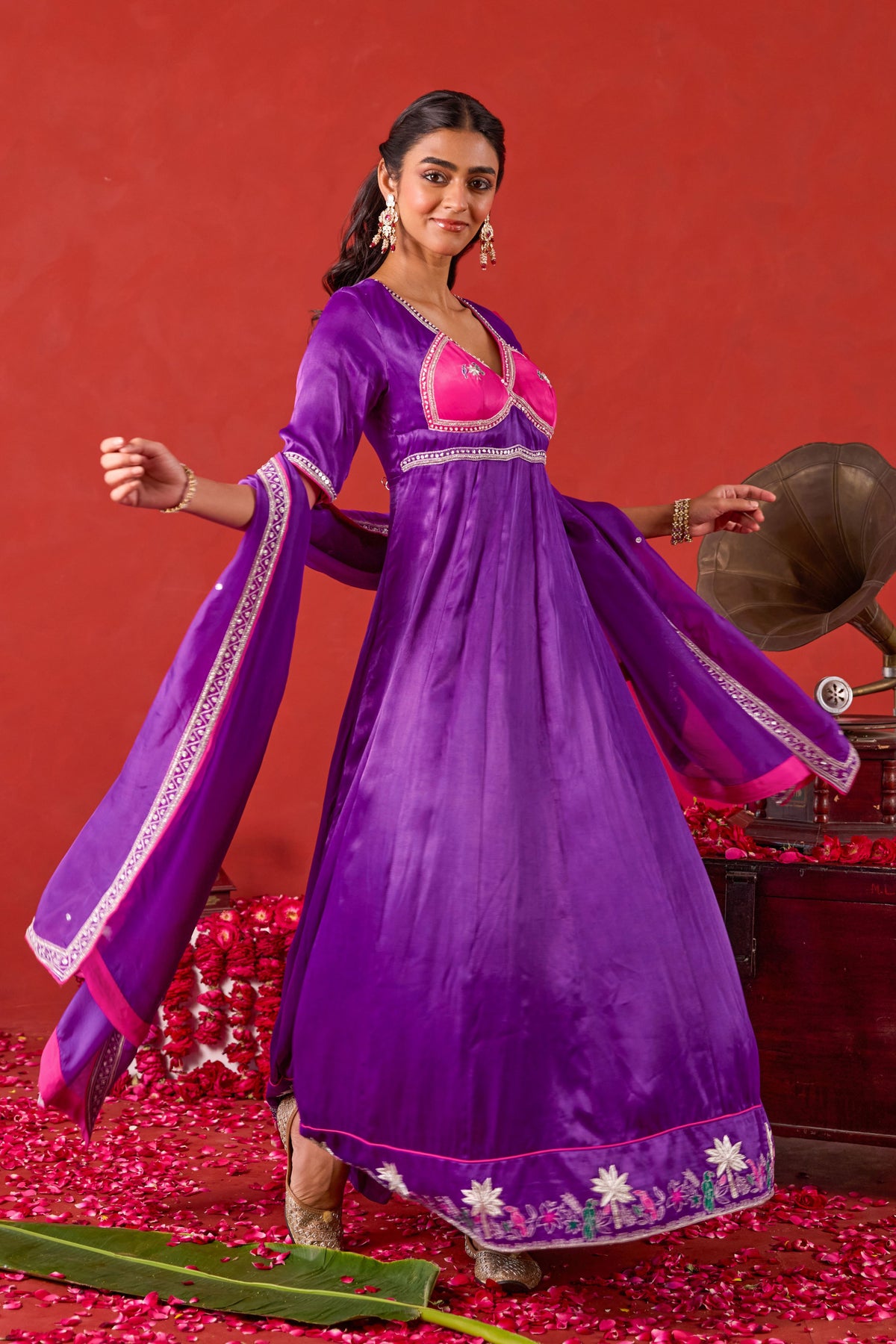 Noorvi Kurta Set
