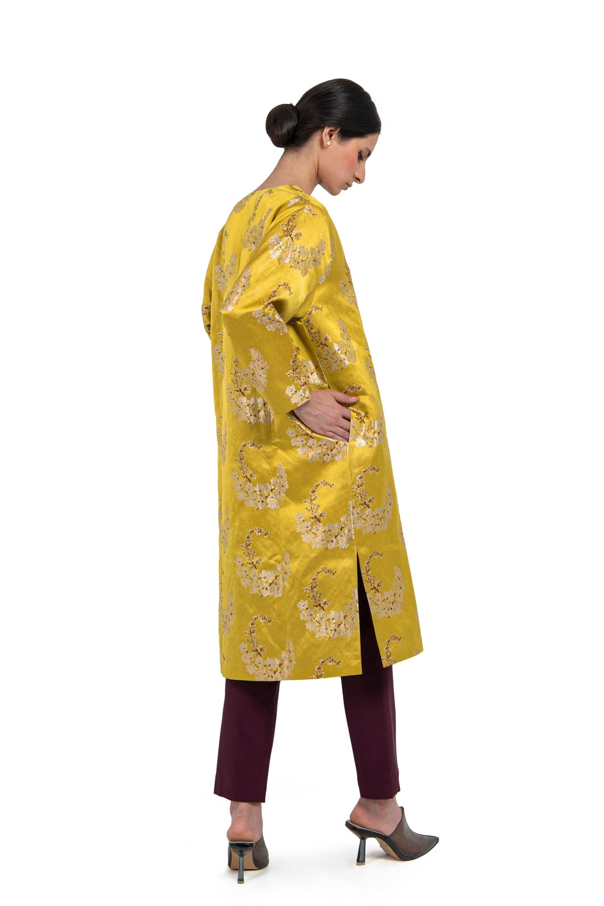 Mizuki &amp; Varga Yellow  Kurta Set