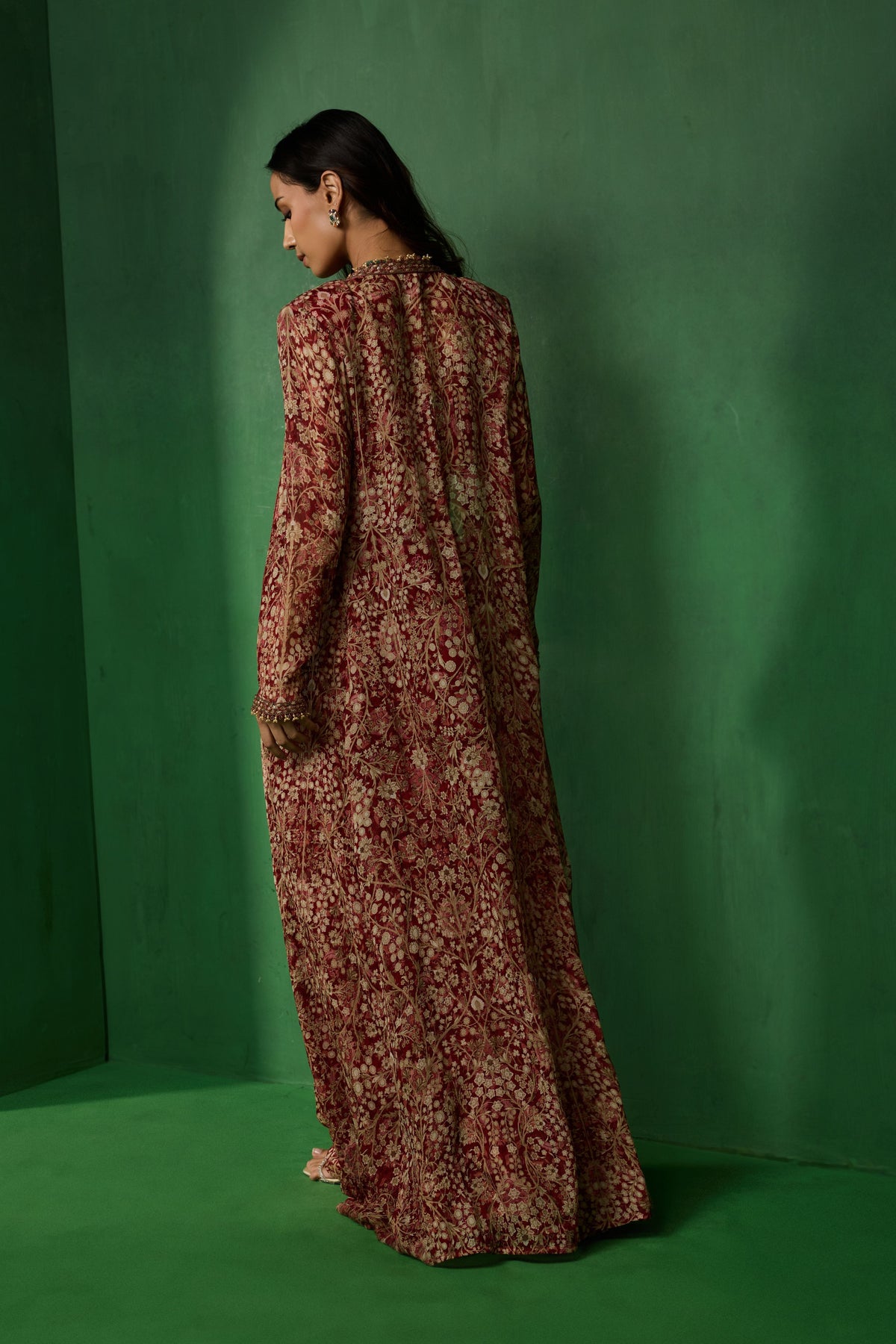 Varen Cape Set