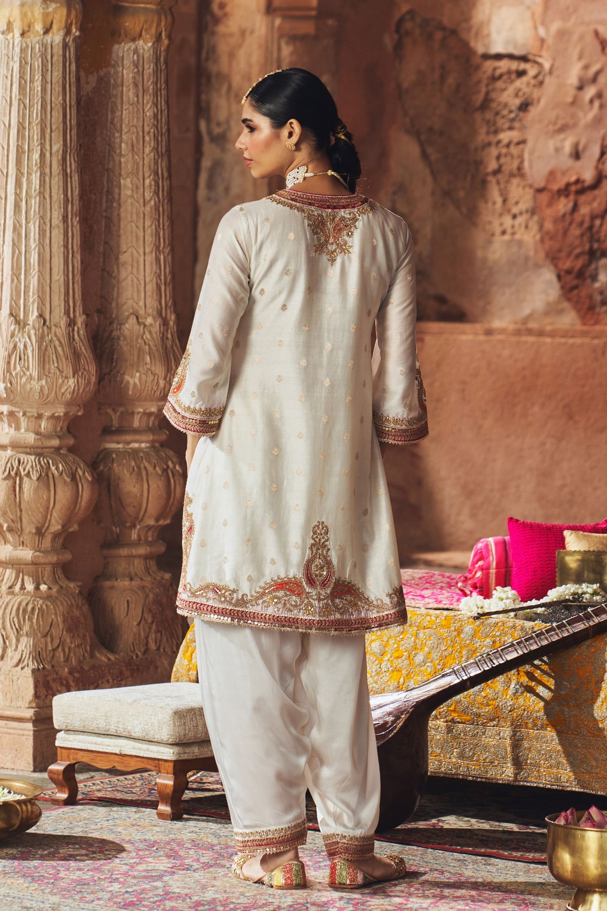 Mehwish Ivory Kurta Set