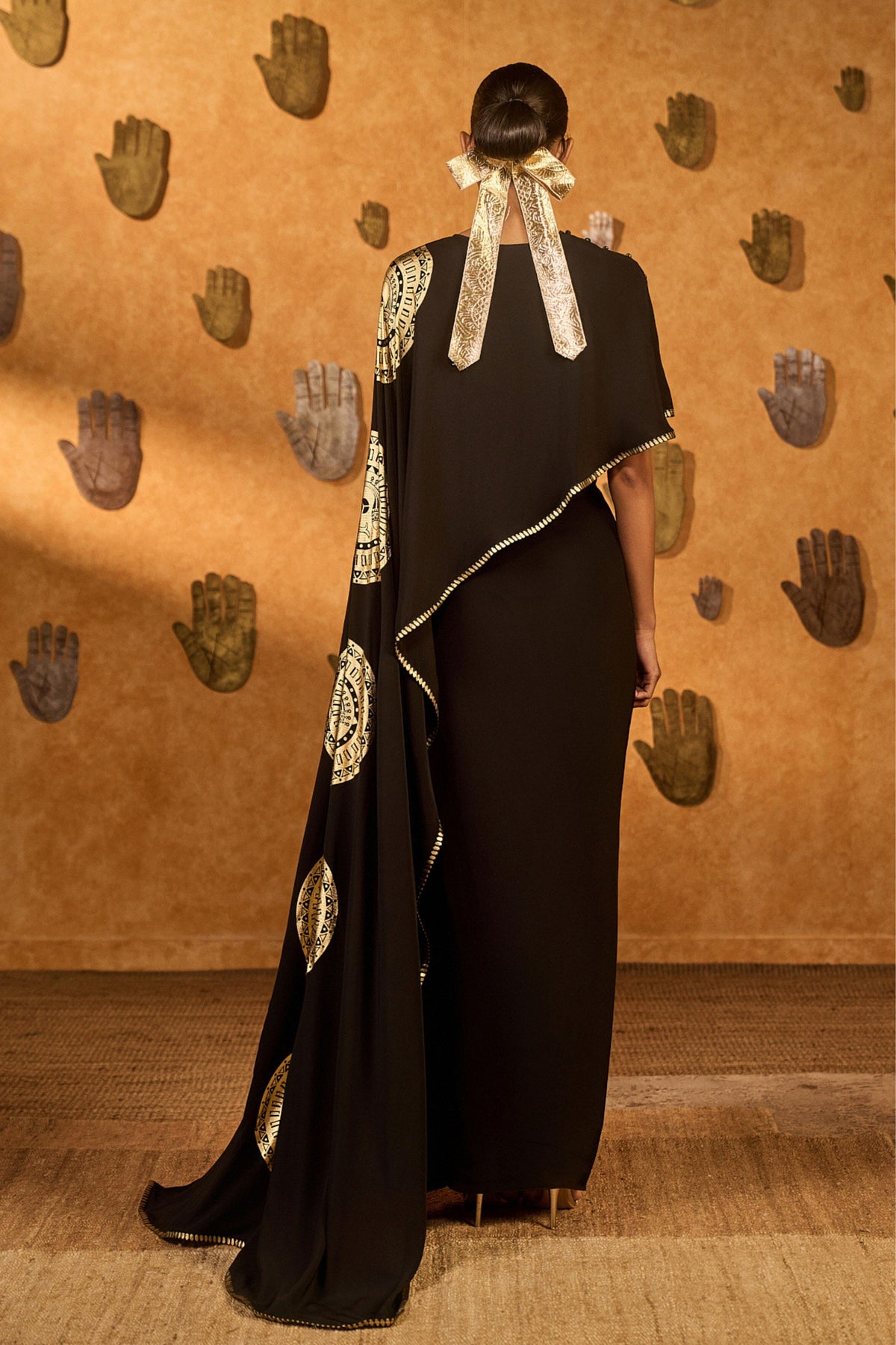 Moonfish Draped Cape Set