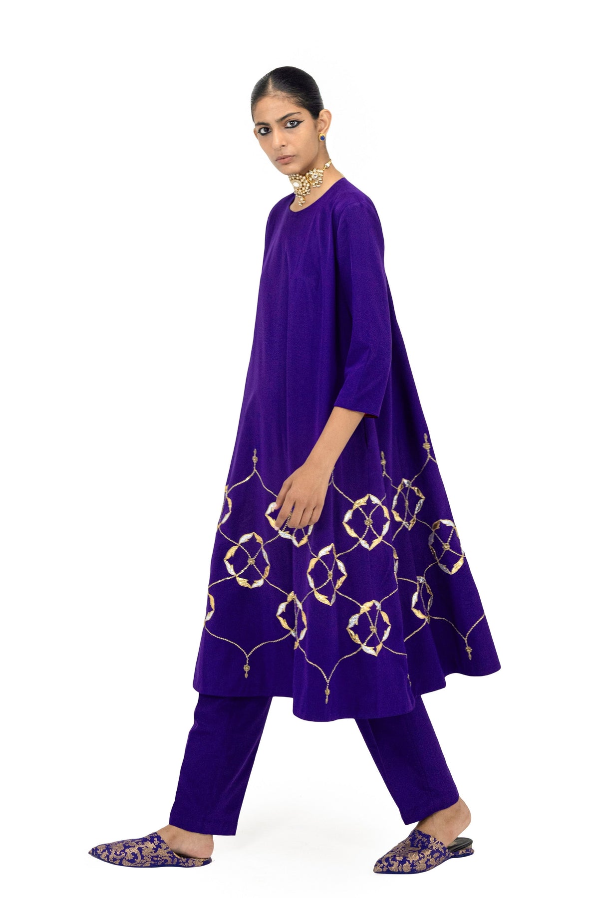 Urwahi Nadbai Kurta And Pants