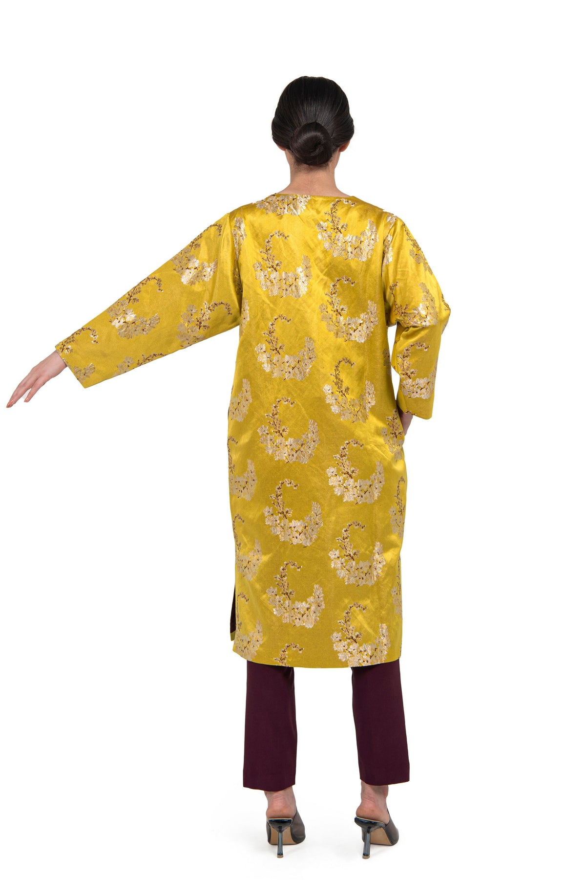 Mizuki &amp; Varga Yellow  Kurta Set