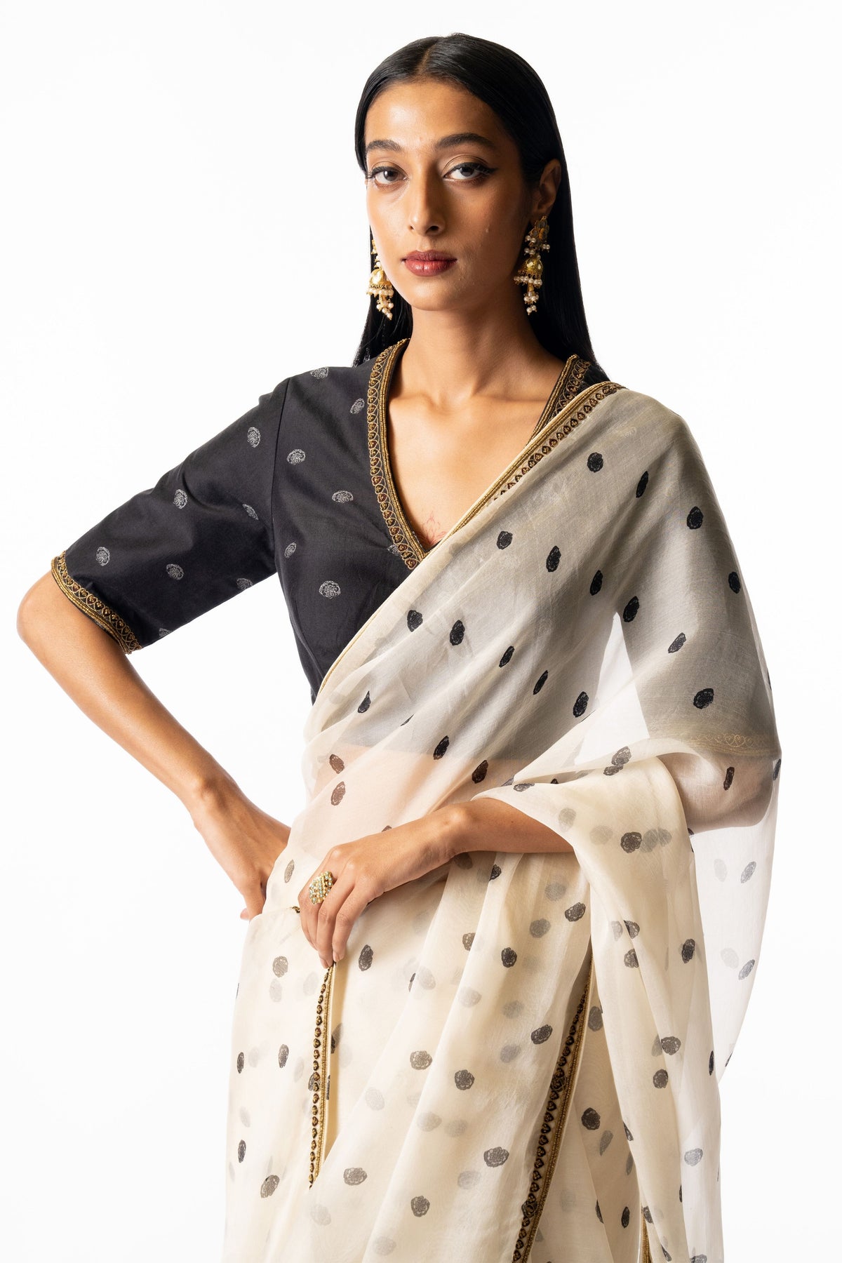 Remisa Saree Set