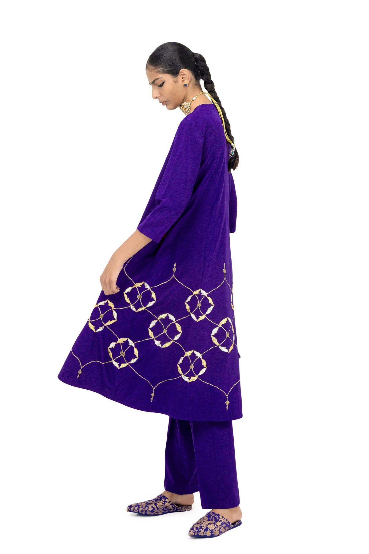 Urwahi Nadbai Kurta And Pants