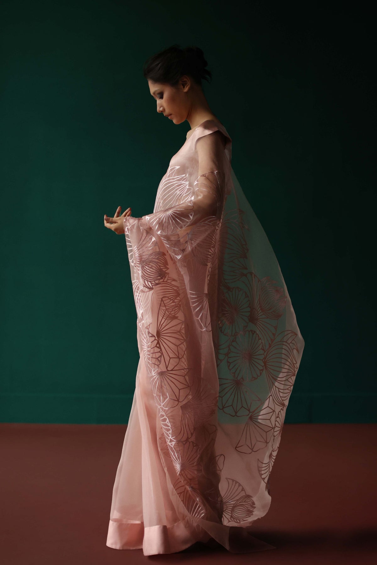 Rosegold Geometric Bloom Saree Set