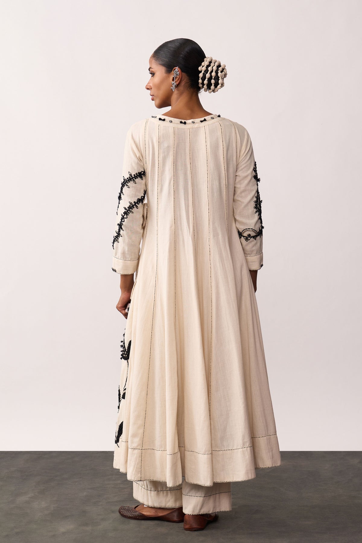 Hansa Ivory Kurta With Pants
