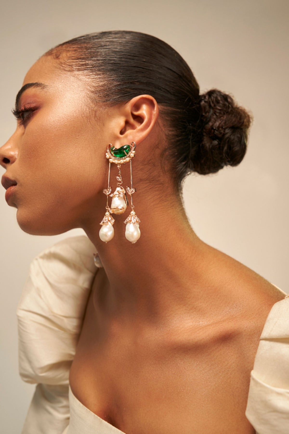 Le Cleo Dewdrop Earrings in Jade Green