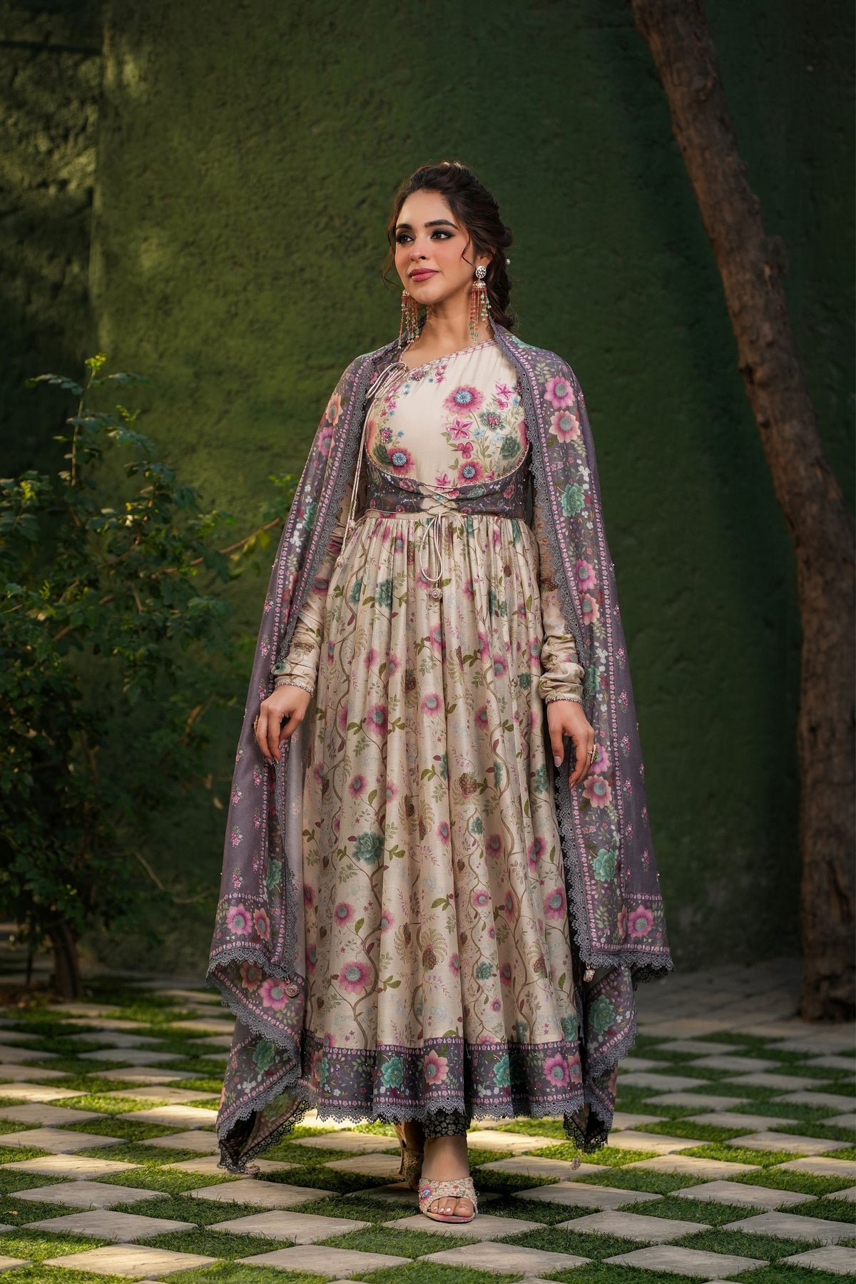 Mughal Koti Anarkali in Ivory