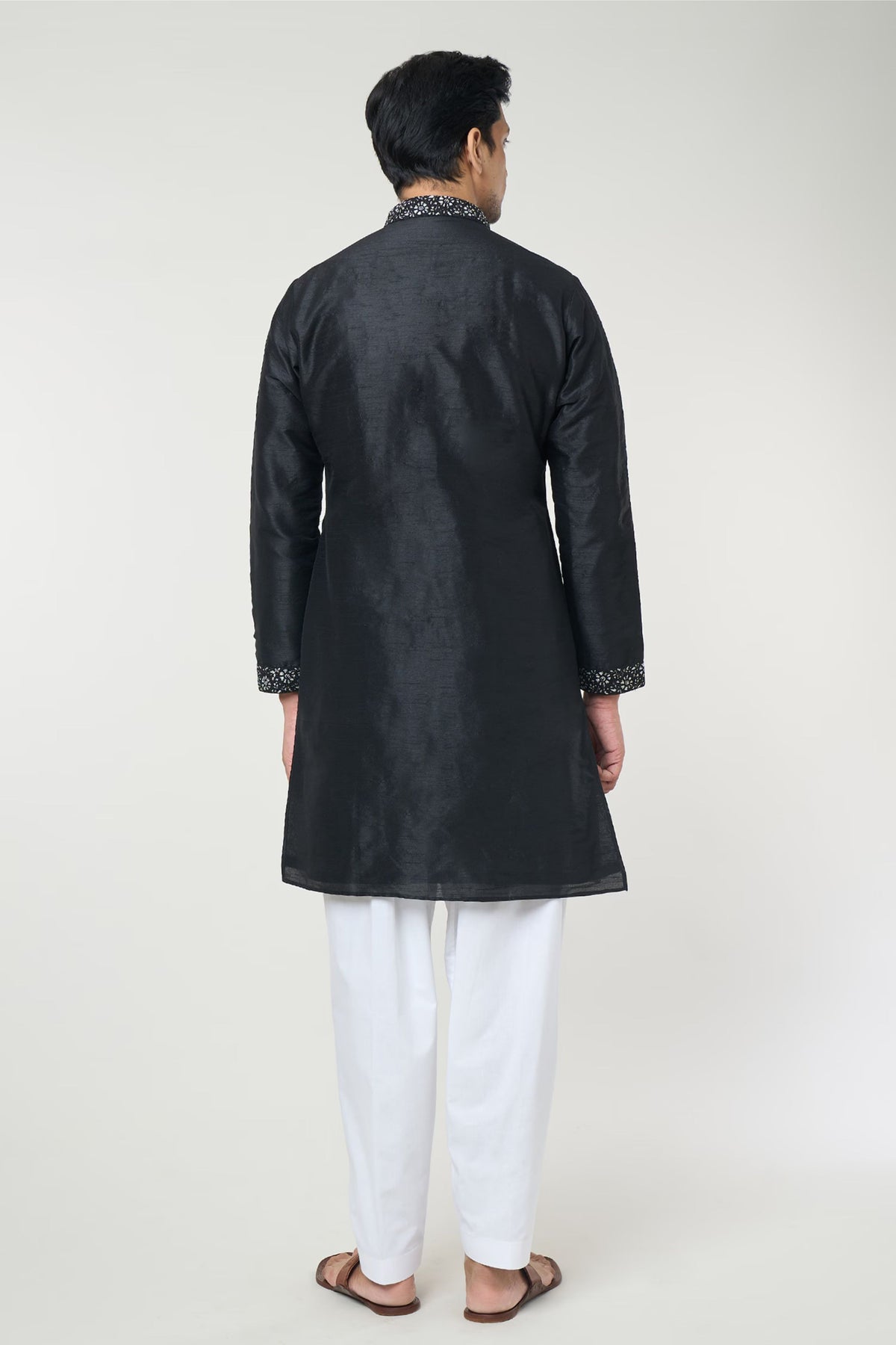 Black Embroidred Kurta Set