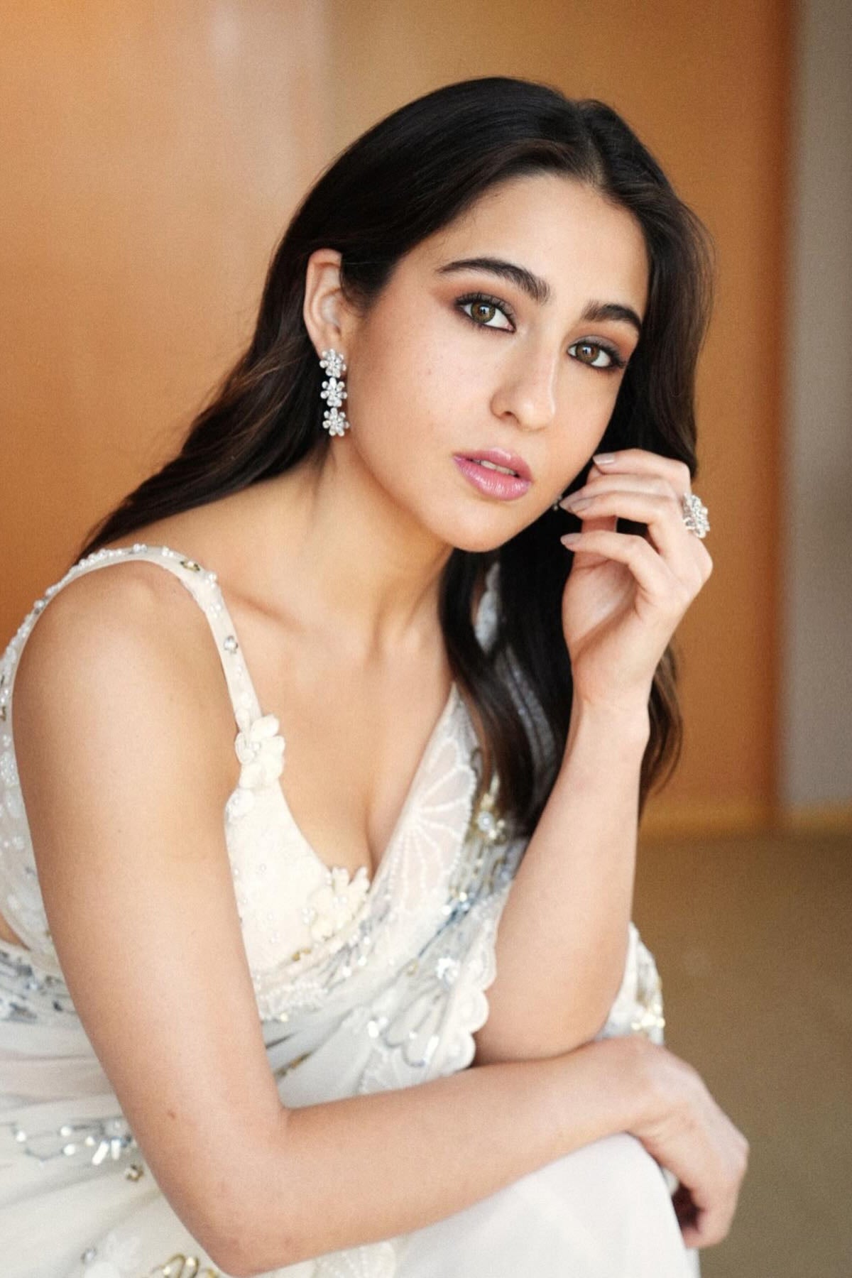 Sara Ali Khan in Nachiket Barve