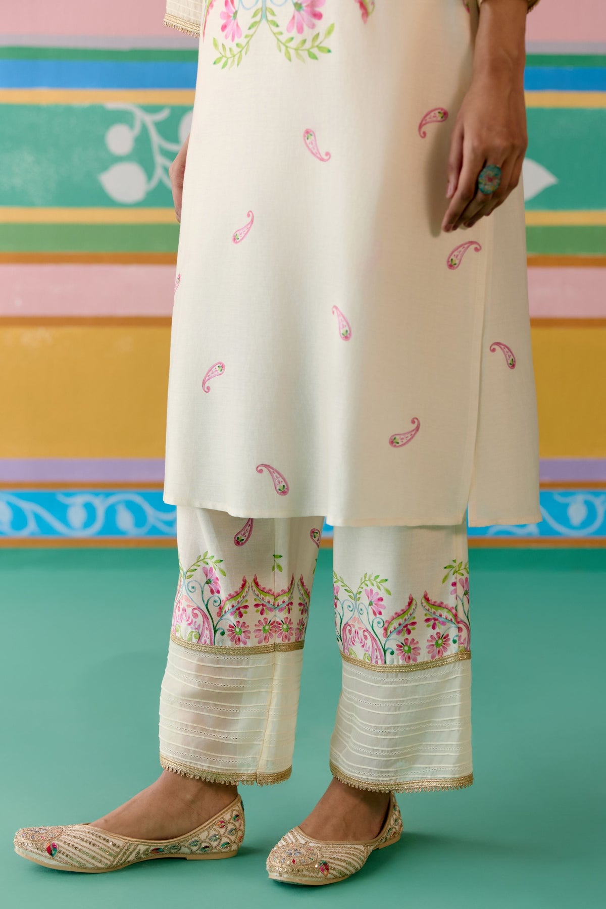 Lime Green Paisley V-neck Kurta Set