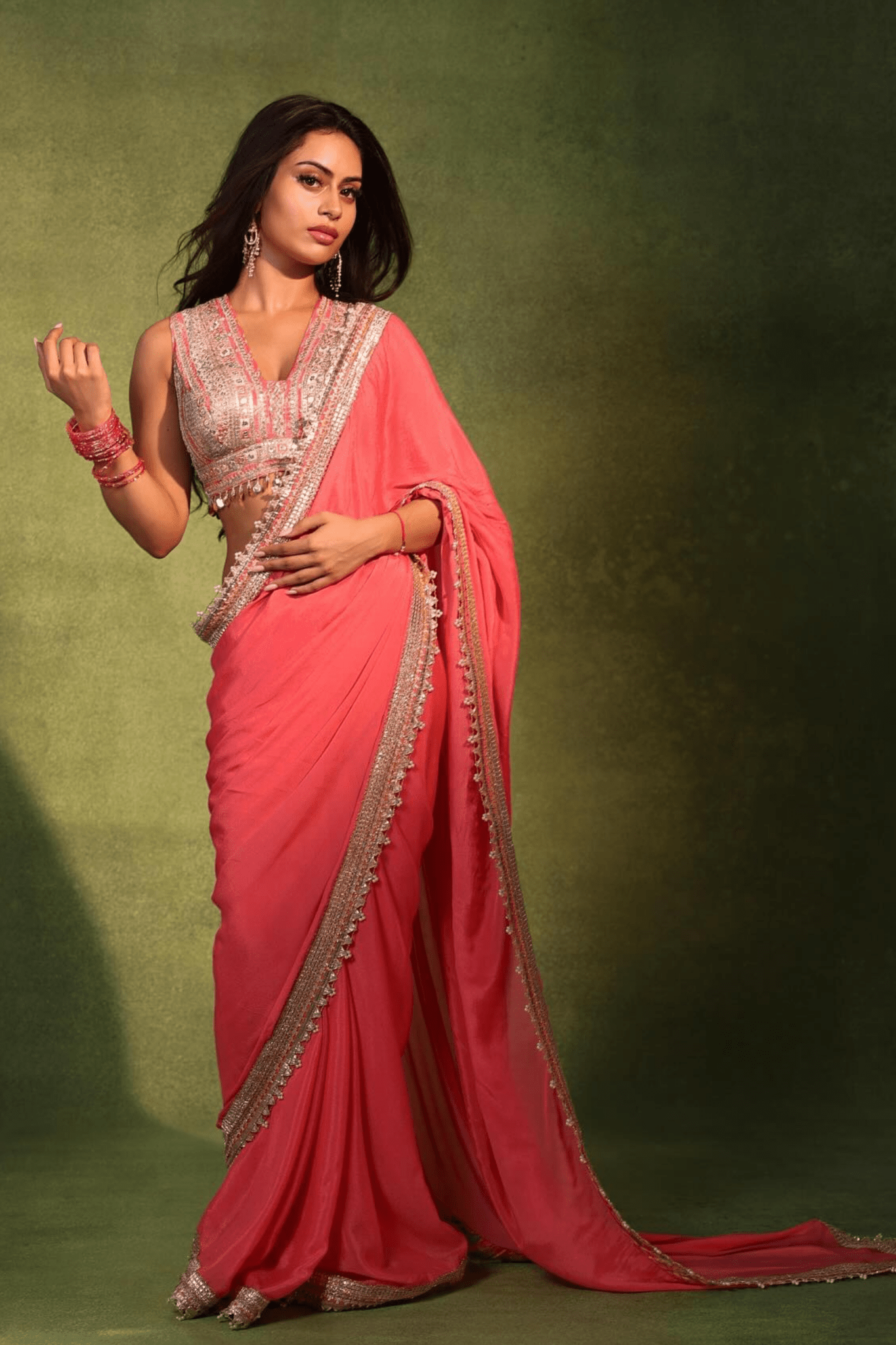 Nysa Devgan in Gopi Vaid - Gopi Vaid - Elahe