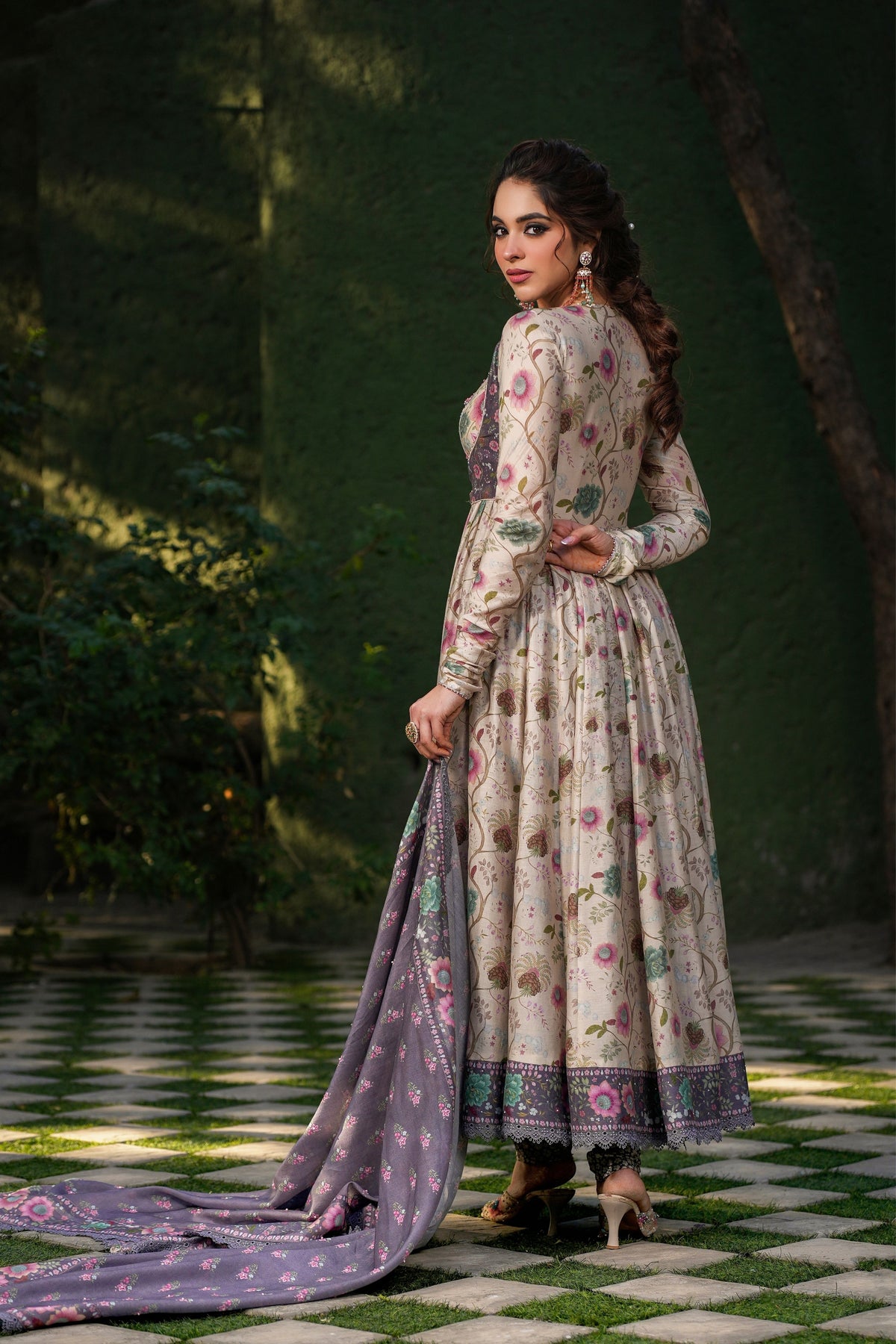 Mughal Koti Anarkali in Ivory