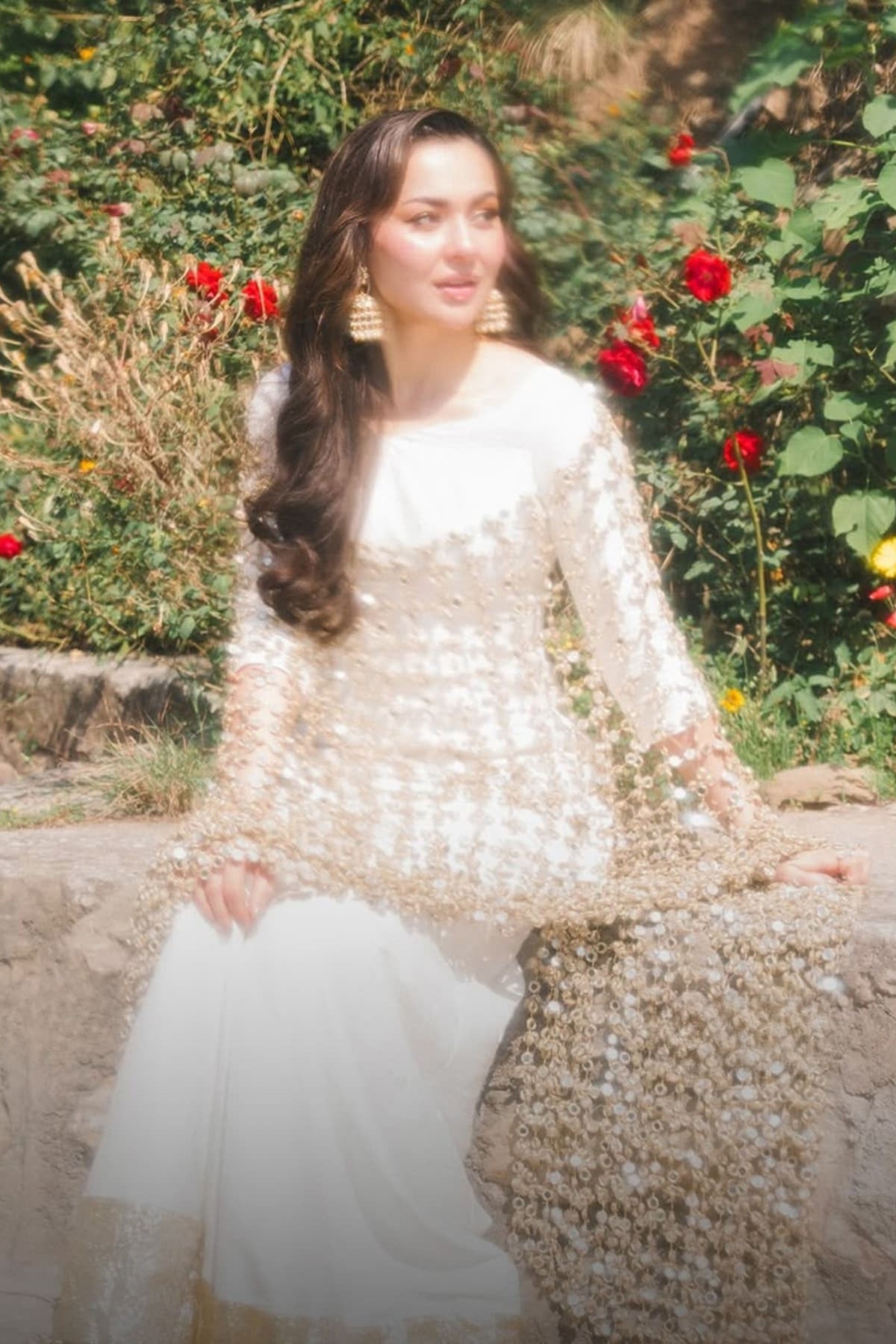 Hania Aamir in Itrh