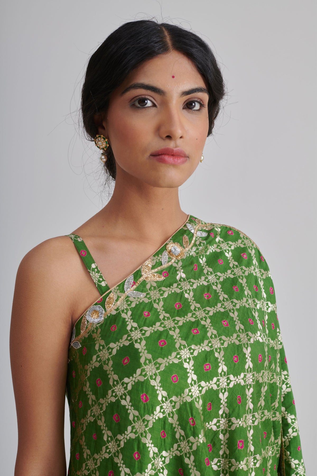 Mastani Cape Set