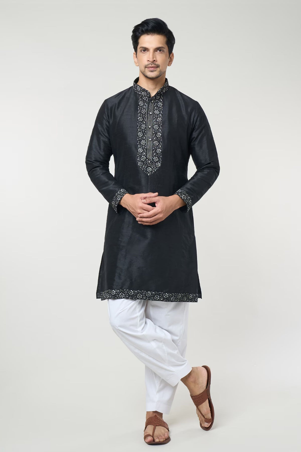 Black Embroidred Kurta Set