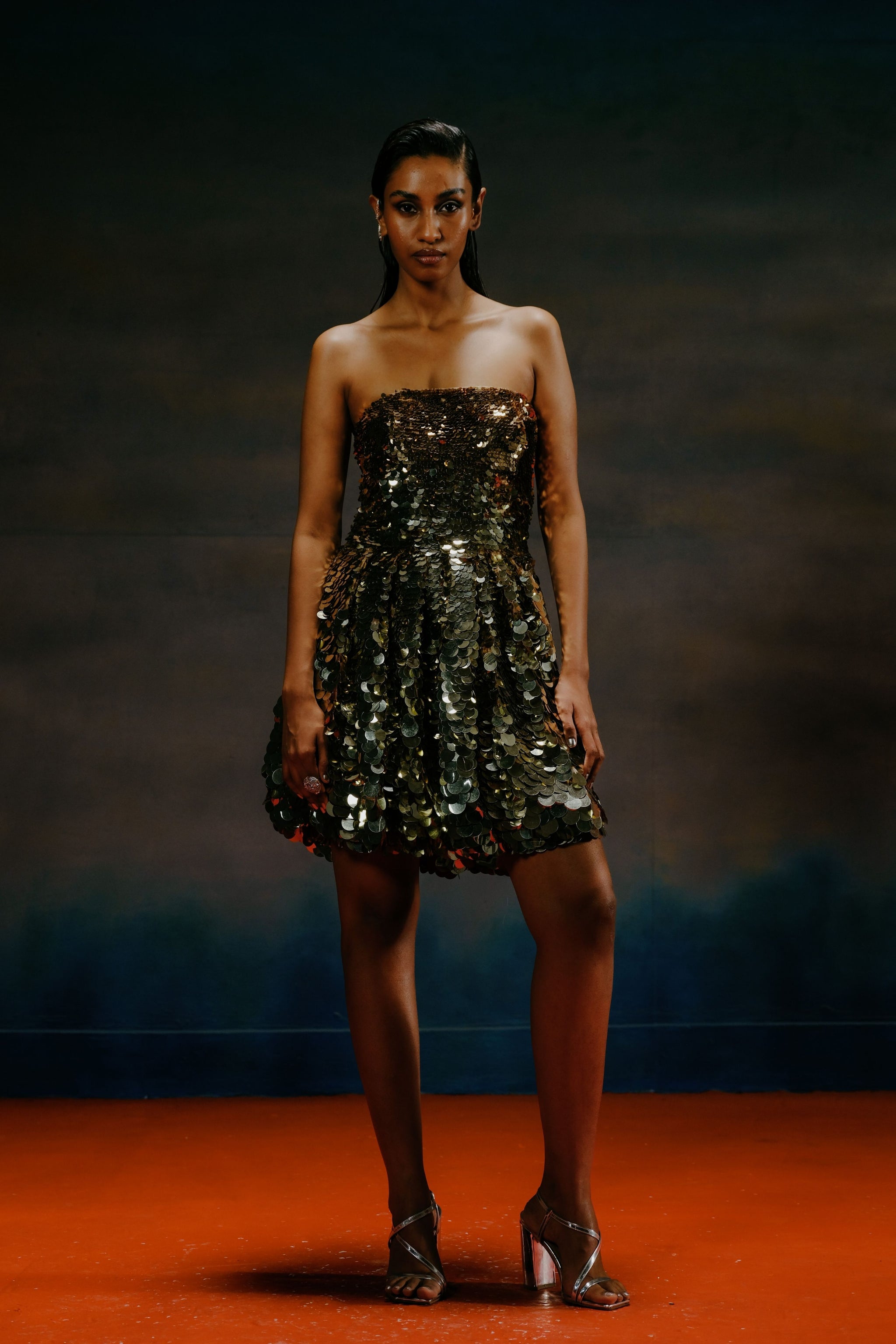 Gold Sequinned Ballon Dress L Gold Sequinned Ballon Dress L