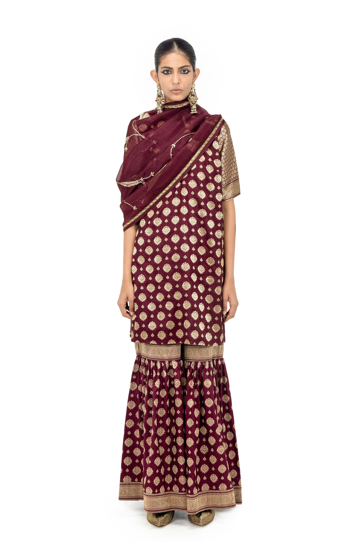 Chakhar Kirori Kurta And Sharara