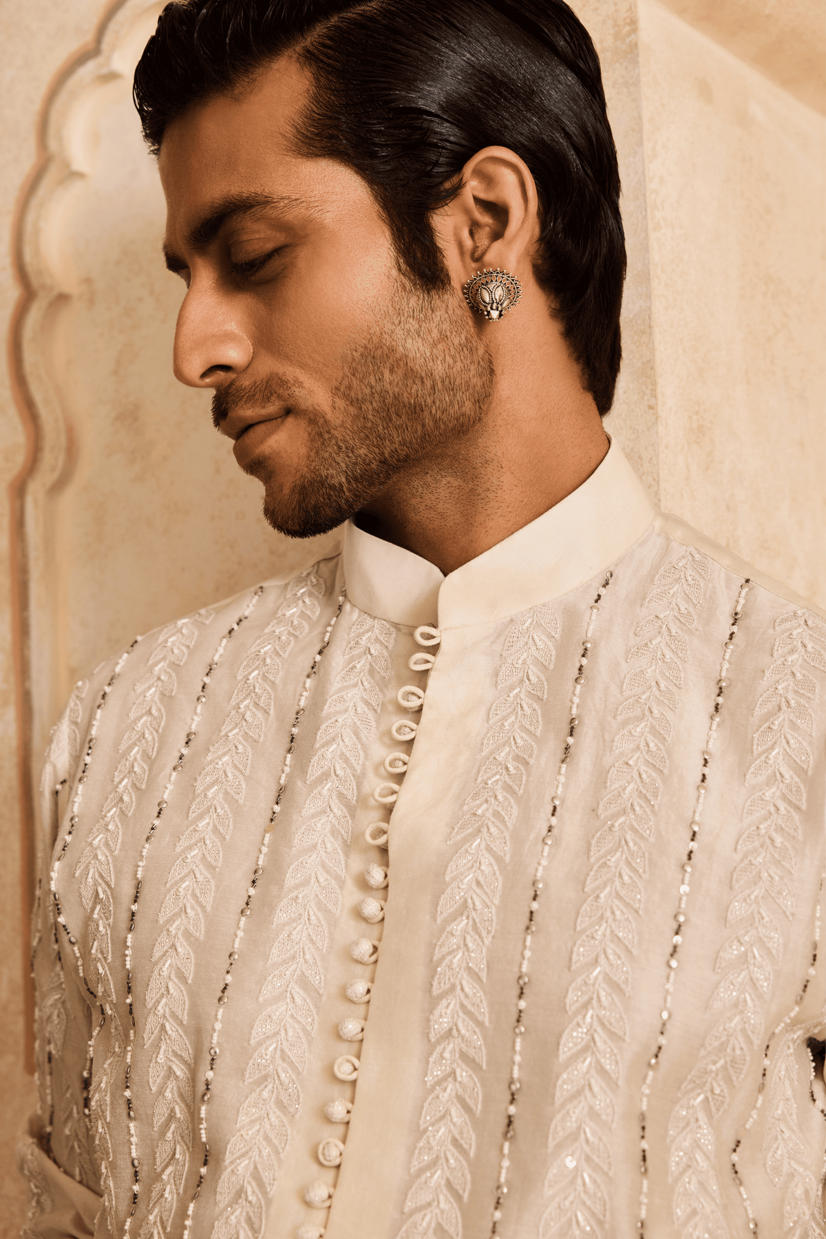 Embroidred Ivory Applique Kurta Set