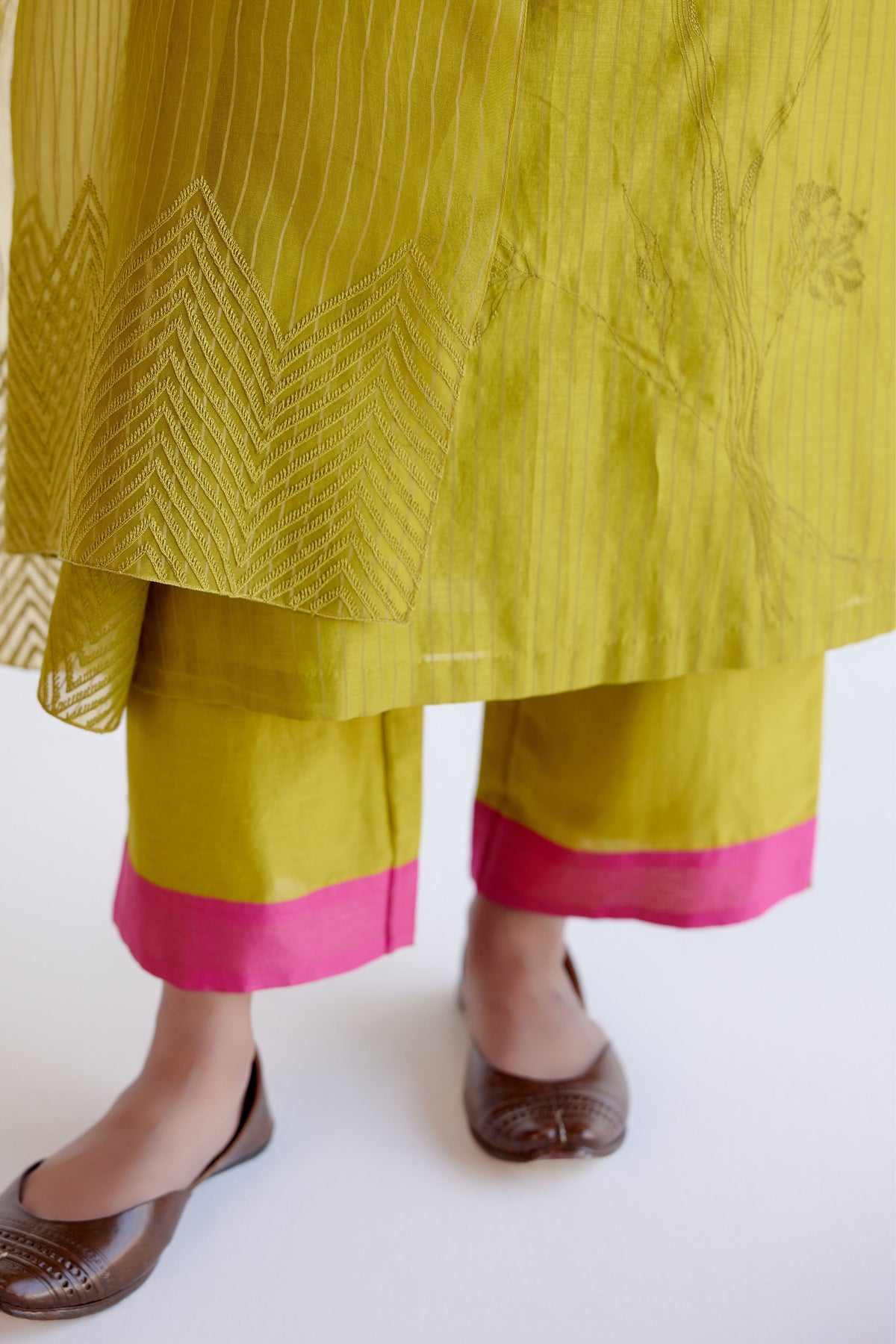 Green Resham Embroidery Kurta Set