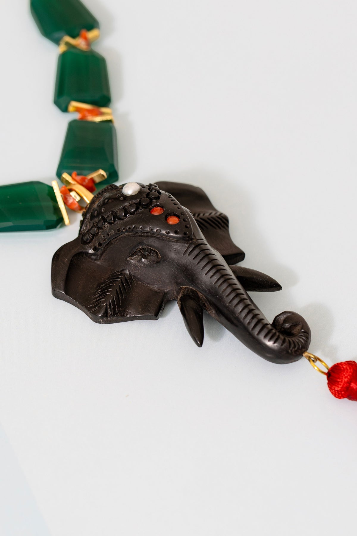 Elephant Lariat In Ebony