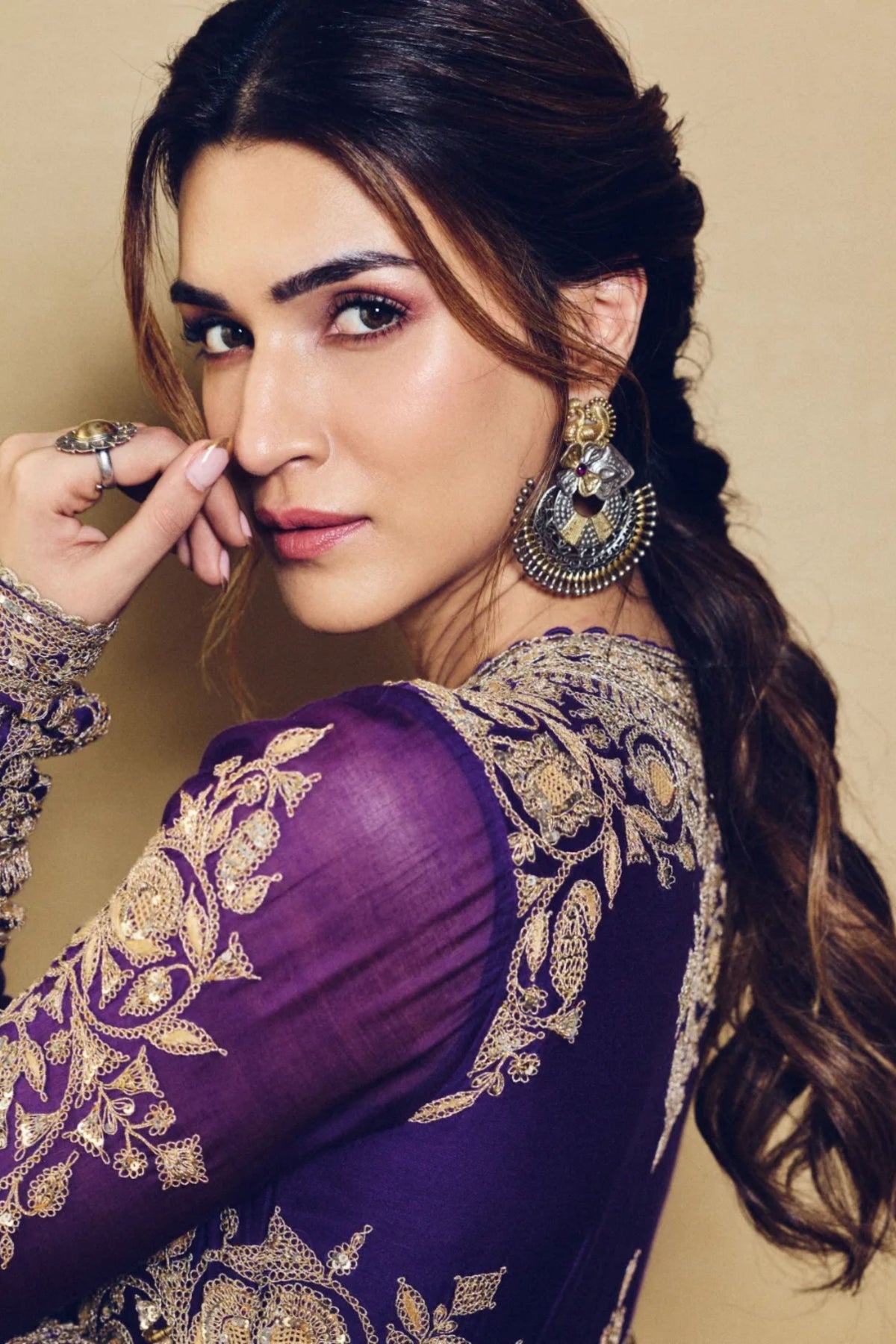 Kriti Sanon in Anamika Khanna