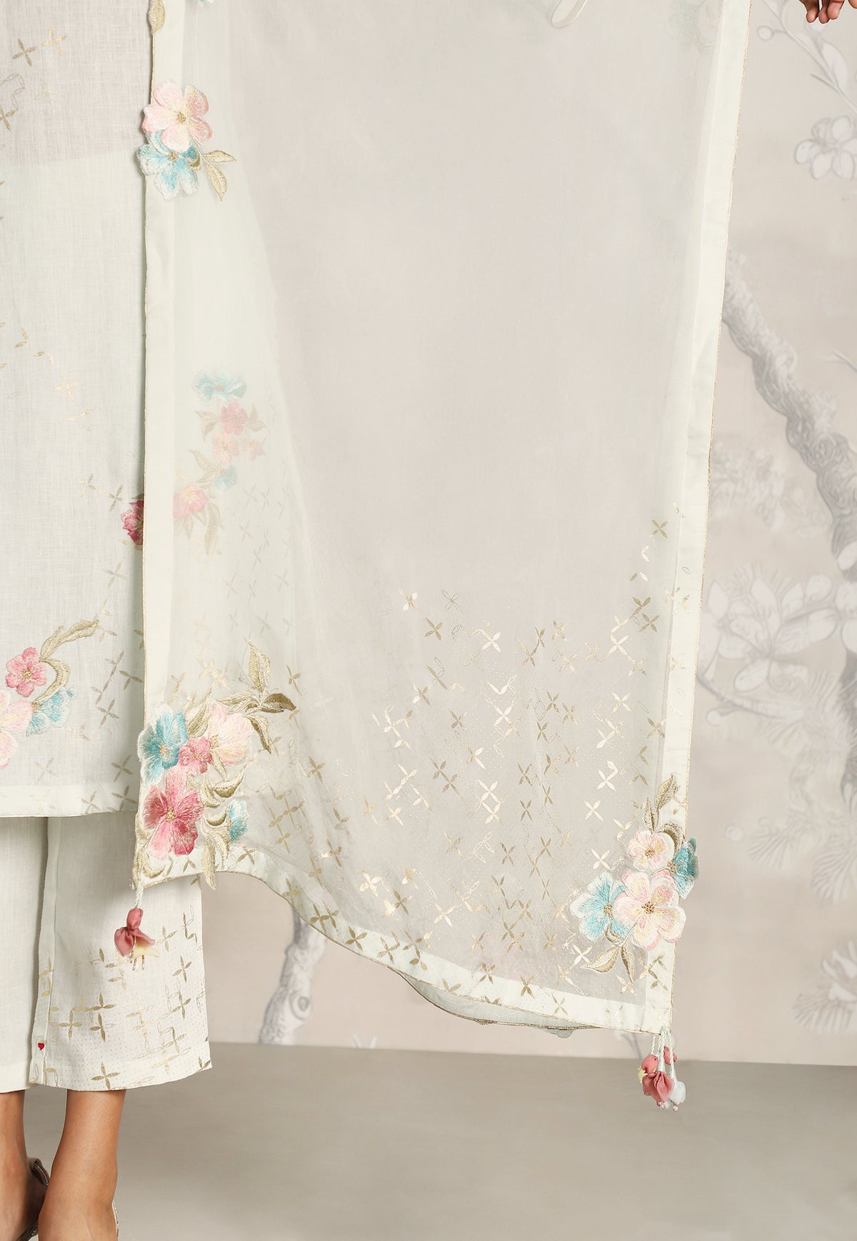 Bonny Corsage Kurta Set