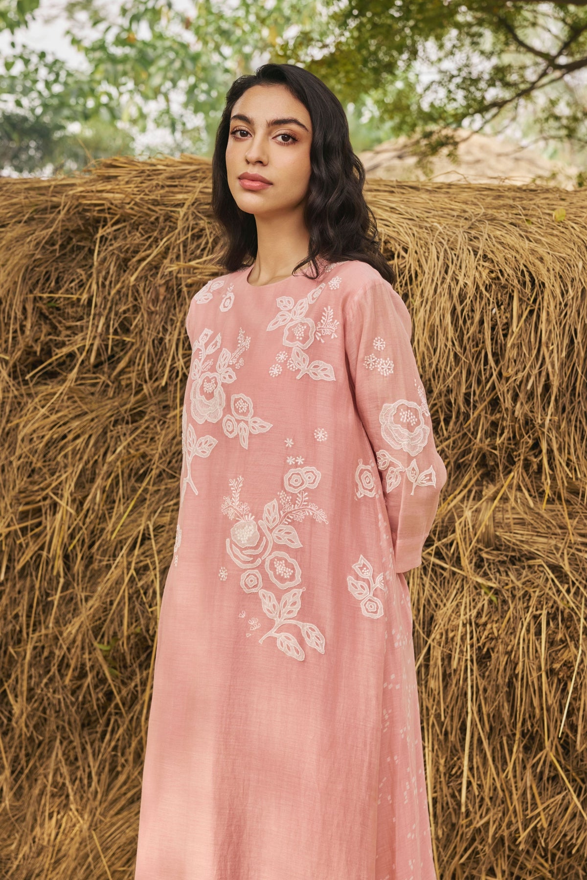 Tulip Floral Applique Kurta With Pants