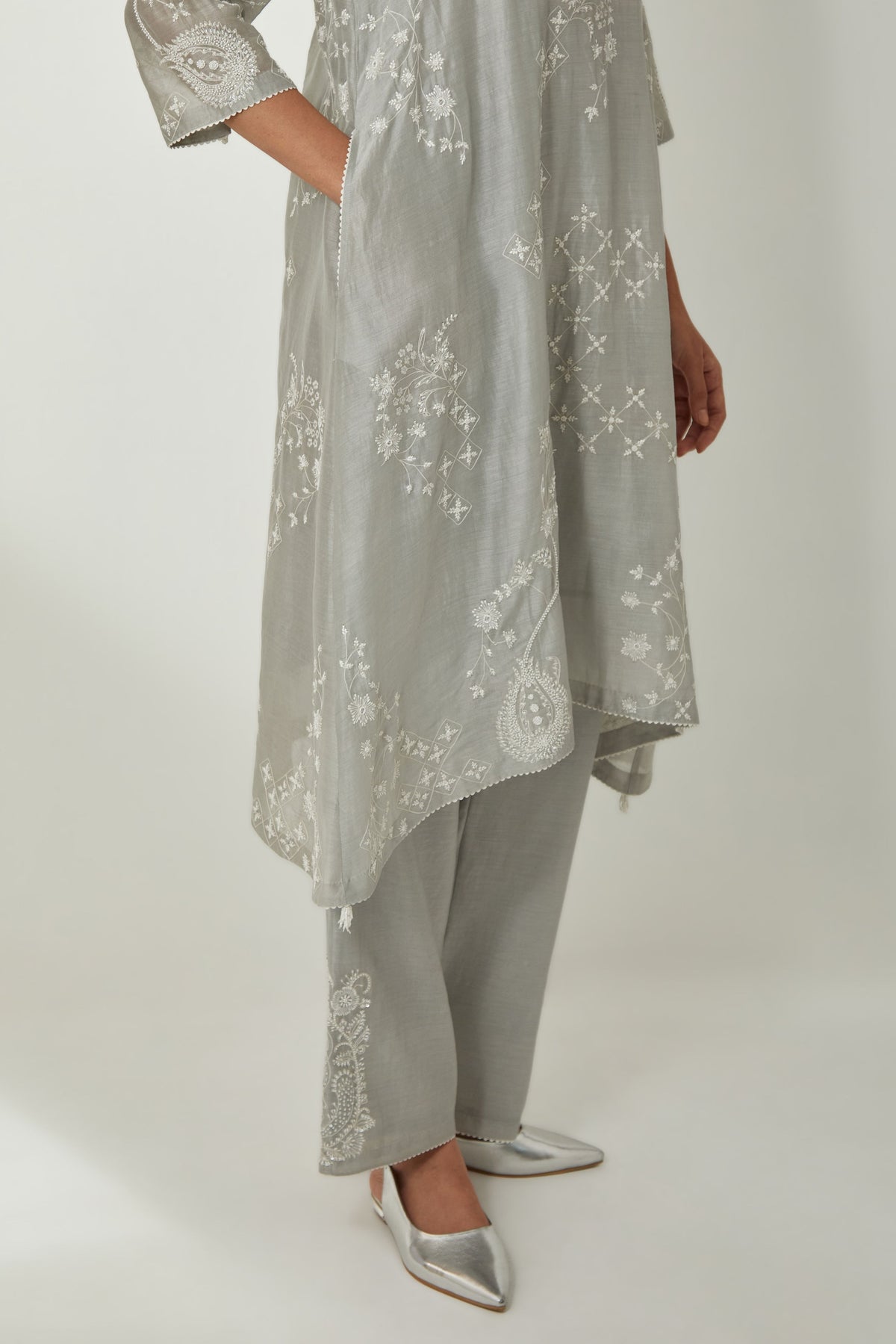 Grey Thread Embroidery Kurta