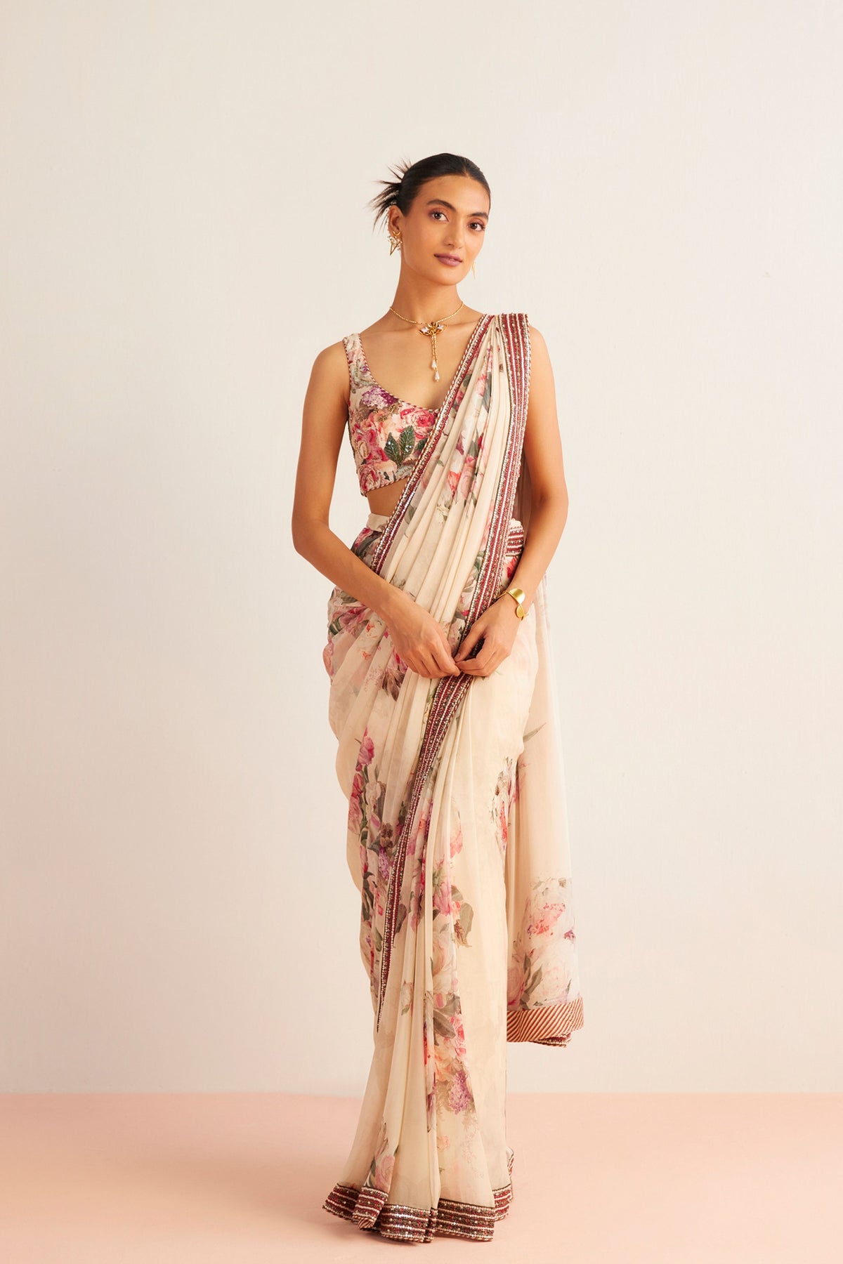 Off-white Naysa Pre-draped Saree