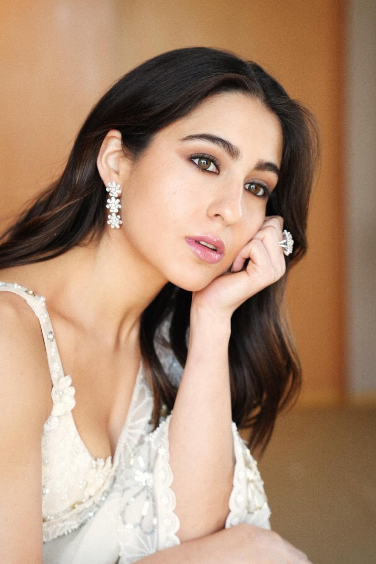 Sara Ali Khan in Nachiket Barve