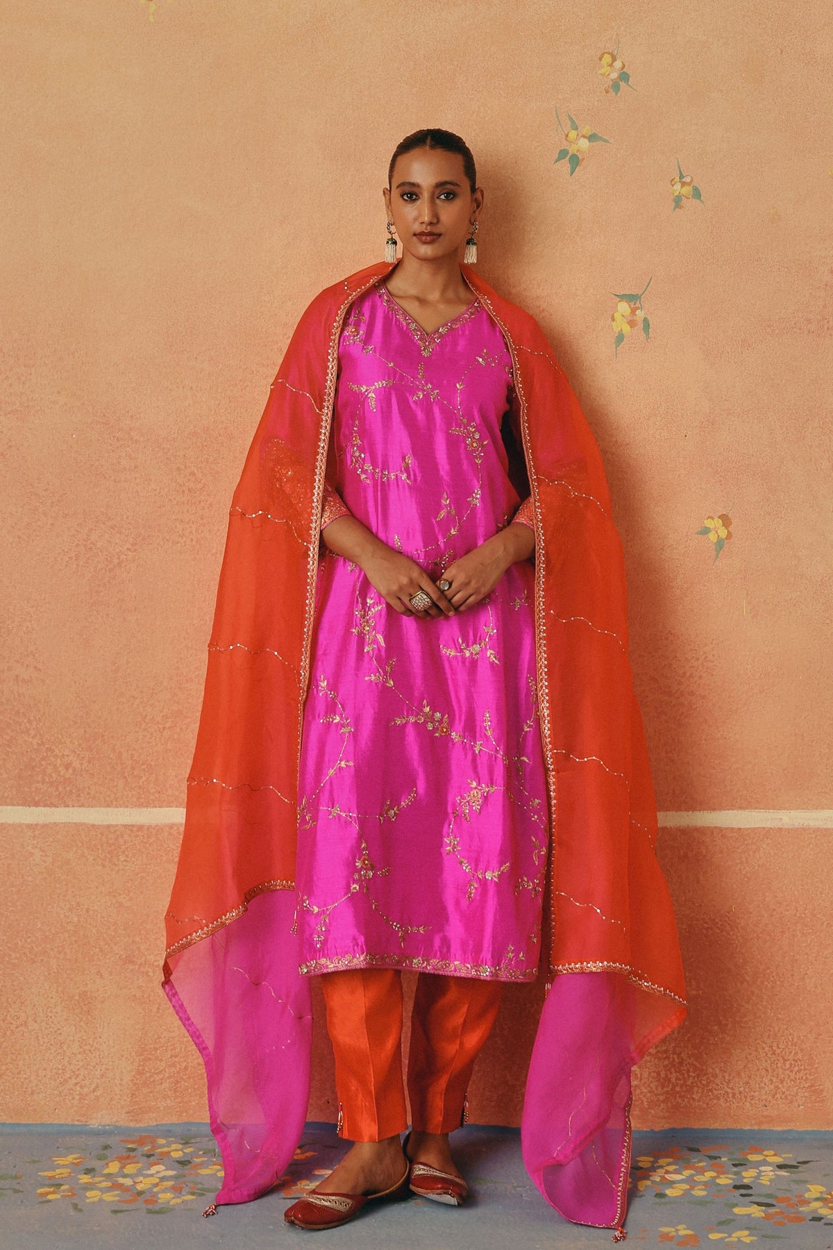 Gulabi Dhoop Kurta Set