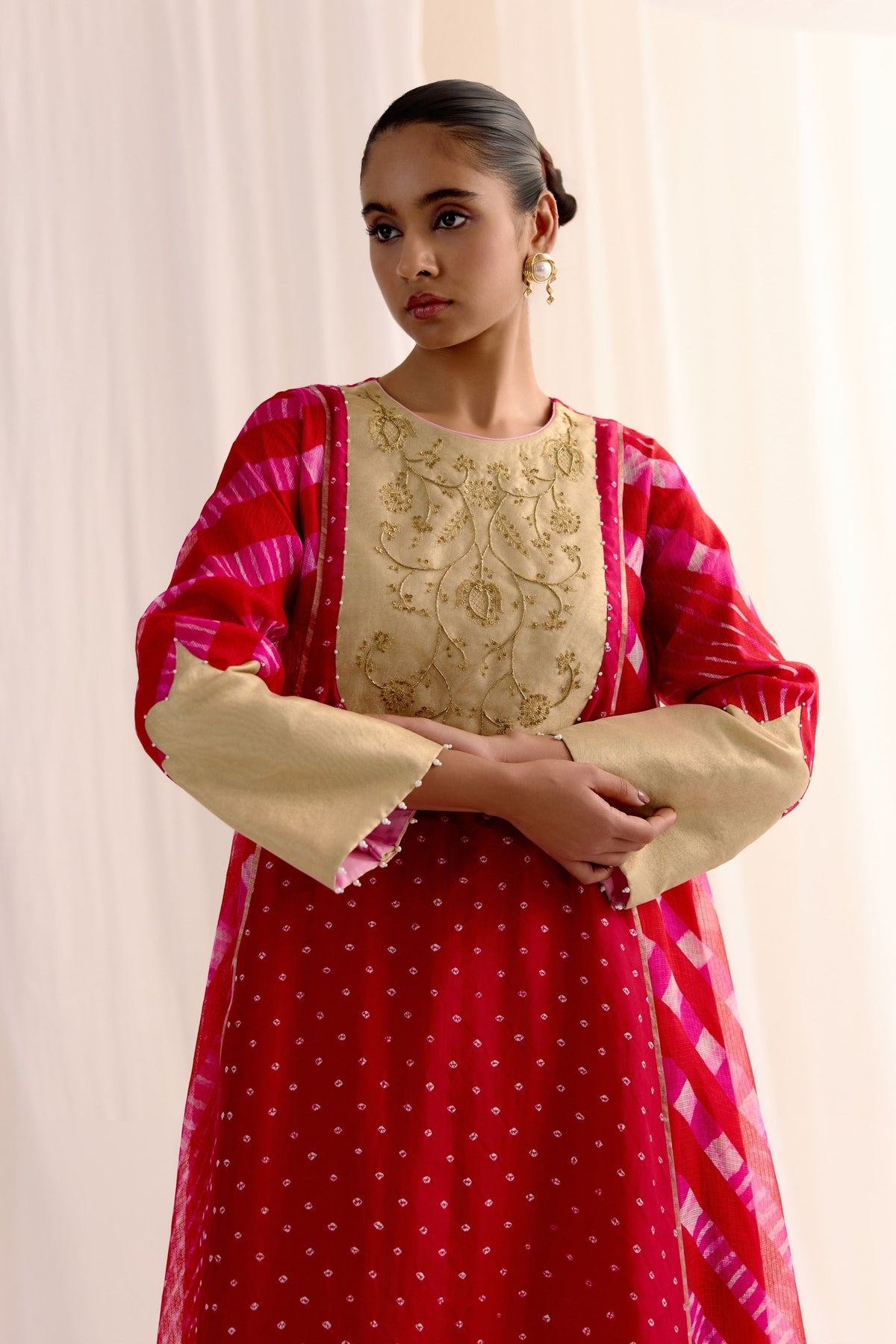 Rang-e-gulab Kurta Set